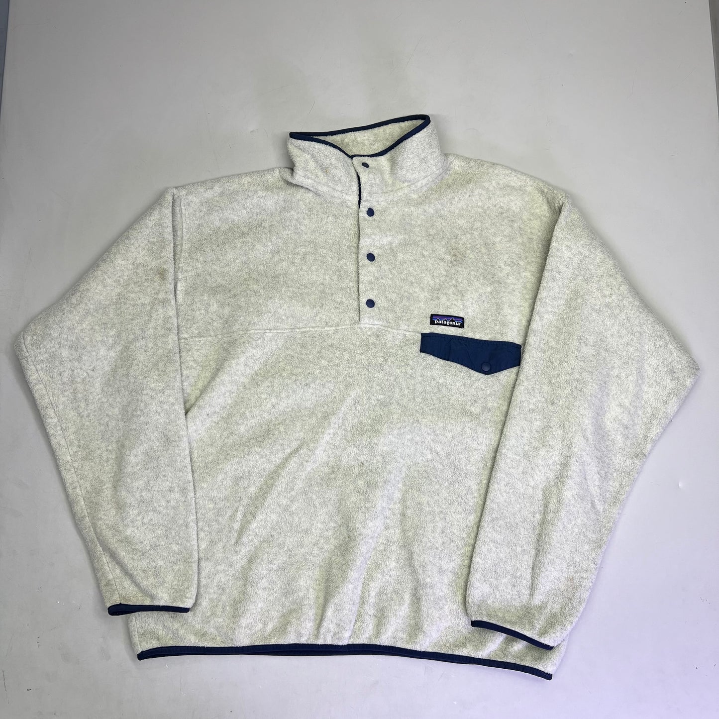 PATAGONIA Lightweight Synchilla Snap-T Pull Over Men's XL Off White/Navy (Used)