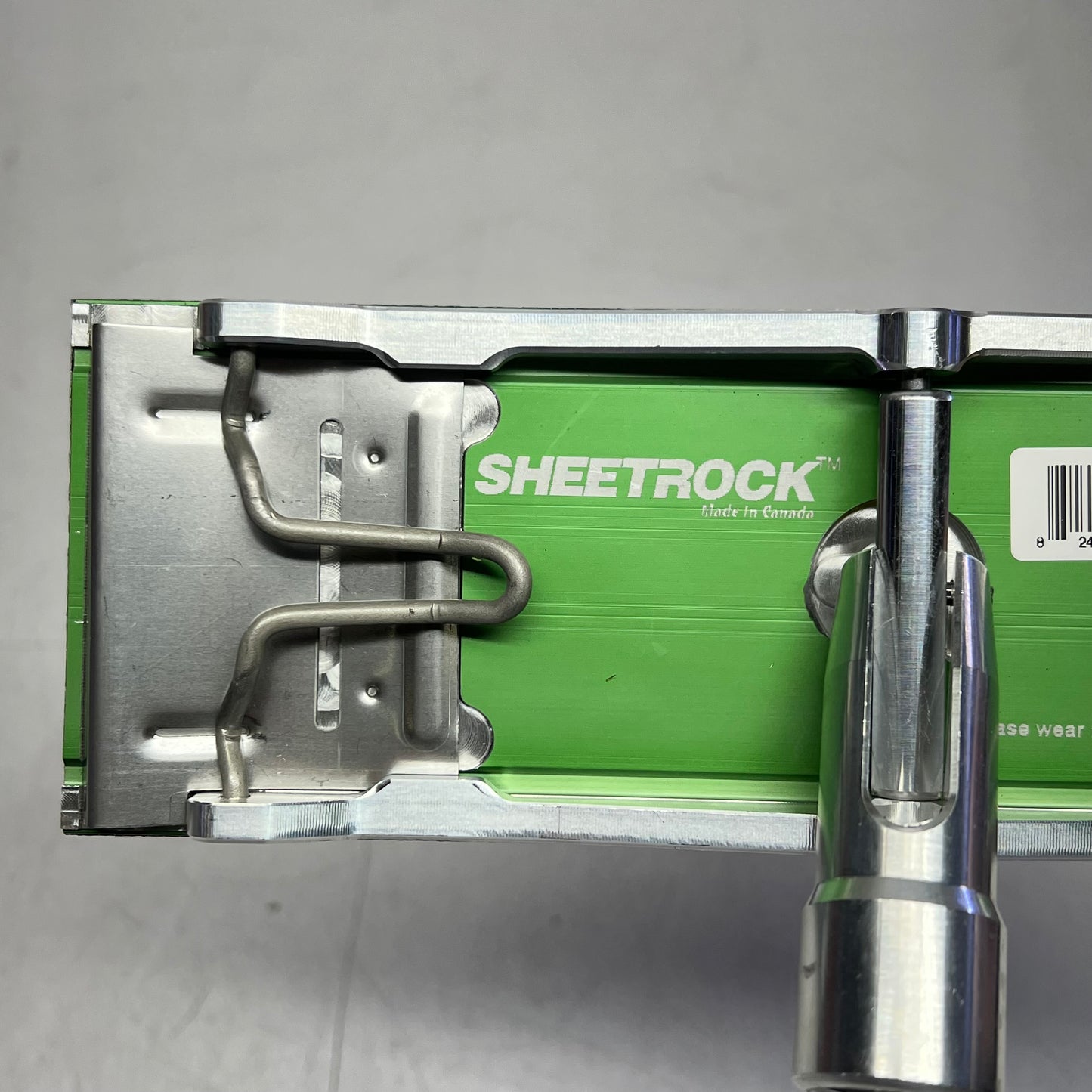 SHEETROCK Pole Sander Features Light Weight Aluminum Handle Durable Head 48"