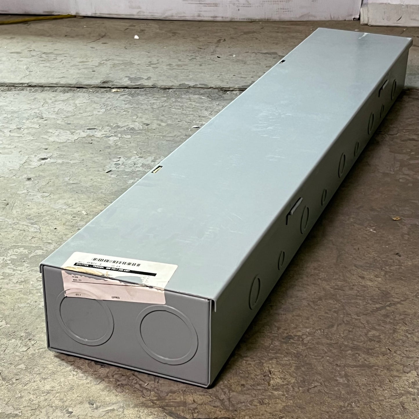 HOFFMAN Splitter Trough 8.5"L x 5"W x 48"H Grey AST4224R (New Other, Distressed Box)