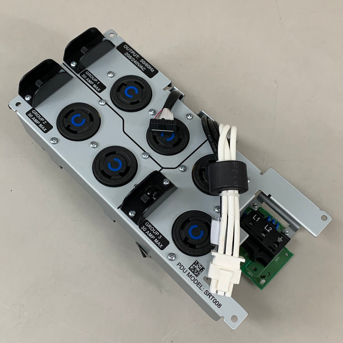 APC Smart-UPS SRT Power Distribution Unit 5.31"x11.73"x3.70" SRT008