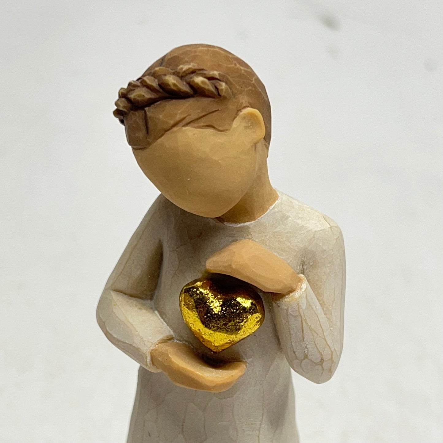 WILLOW TREE Kept Forever in the Heart Hand Sculpted Resin Figurine 5.5" 26132