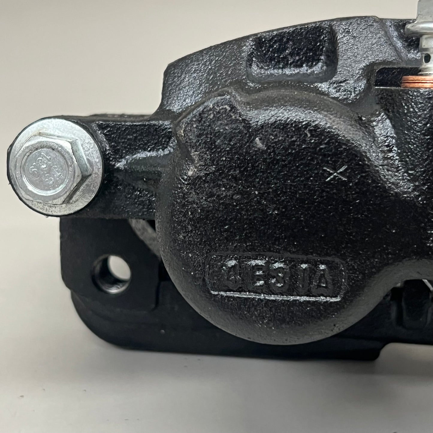 ADAPTIVE ONE Brake Caliper Dual Piston Floating Remanufactured Black 2452XH