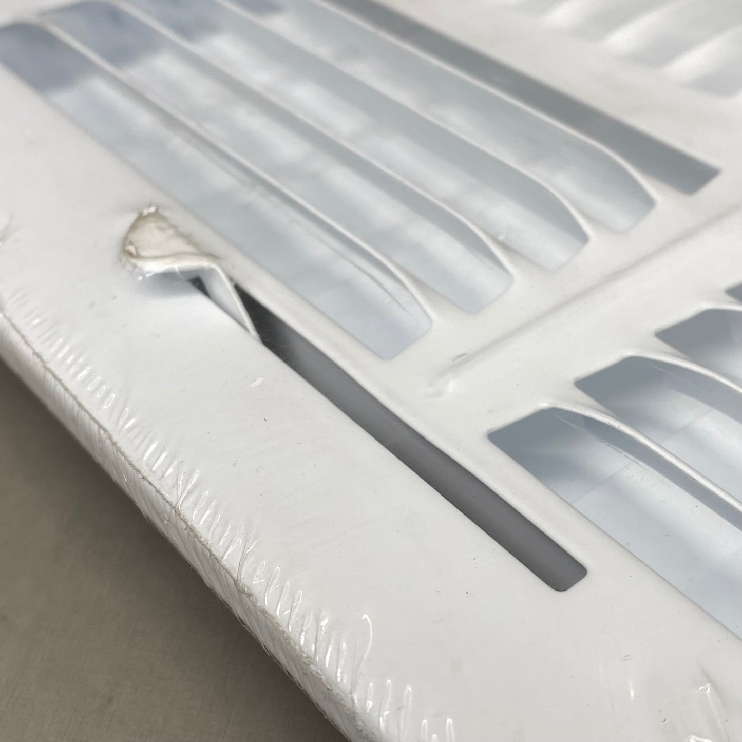 PROSELECT Wall/Ceiling Register W/ Mounting Holes 10"x10" White PS4WW1010100