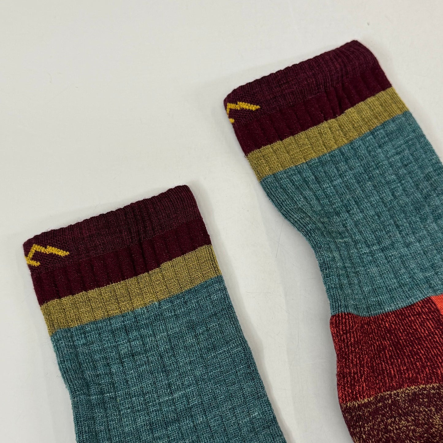 DARN TOUGH Hike/Trek Socks Micro Crew Lightweight Men SZ M 8-9.5 Teal Merino Wool