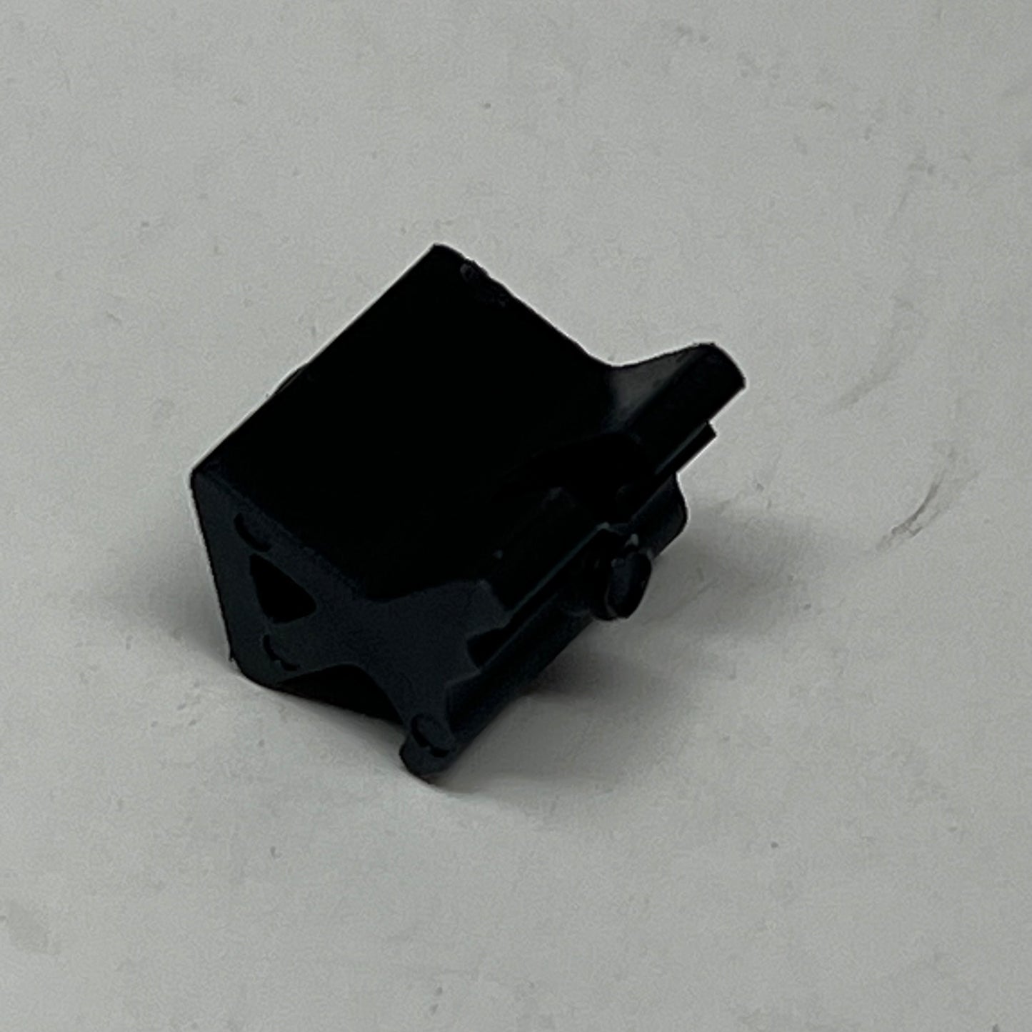 80/20 INC (32 PACK) Roll-in Mesh Panel Retainer for Mount Mesh Panel  Black 2442
