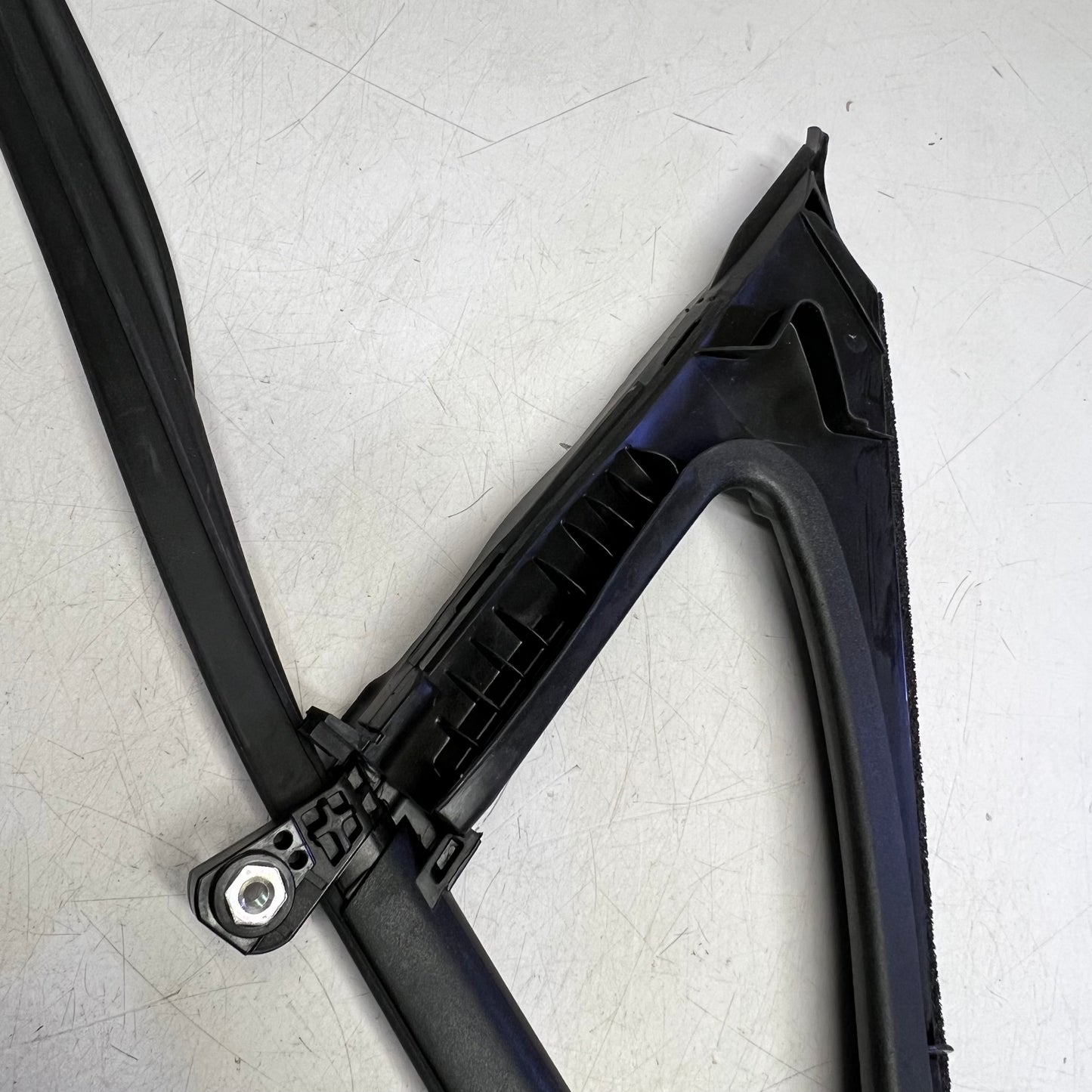 KIA Genuine Oem Run Front Driver Wdo 2021-2024 Kia K5 Black 2531L3000