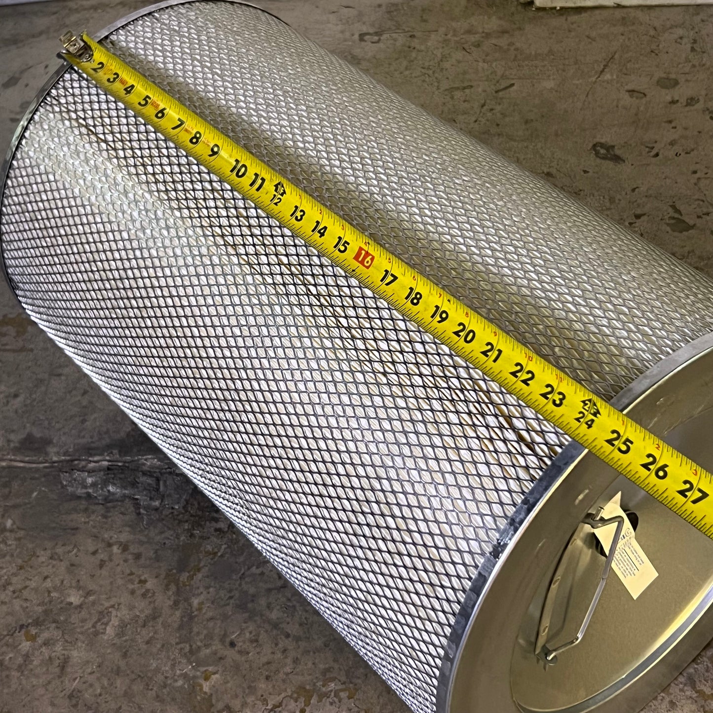 DONALDSON Air Filter, Primary Round 24.5"L x 15"D Grey P182042