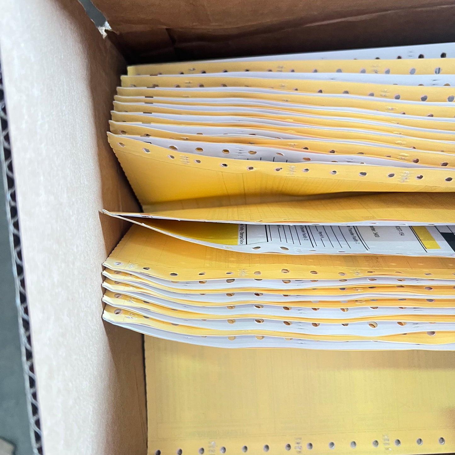 ZA@ Pallet of MIXED Pallet of Hardware, Door Hardware, Bucket, Display Parts & More!!!! (AS-IS)