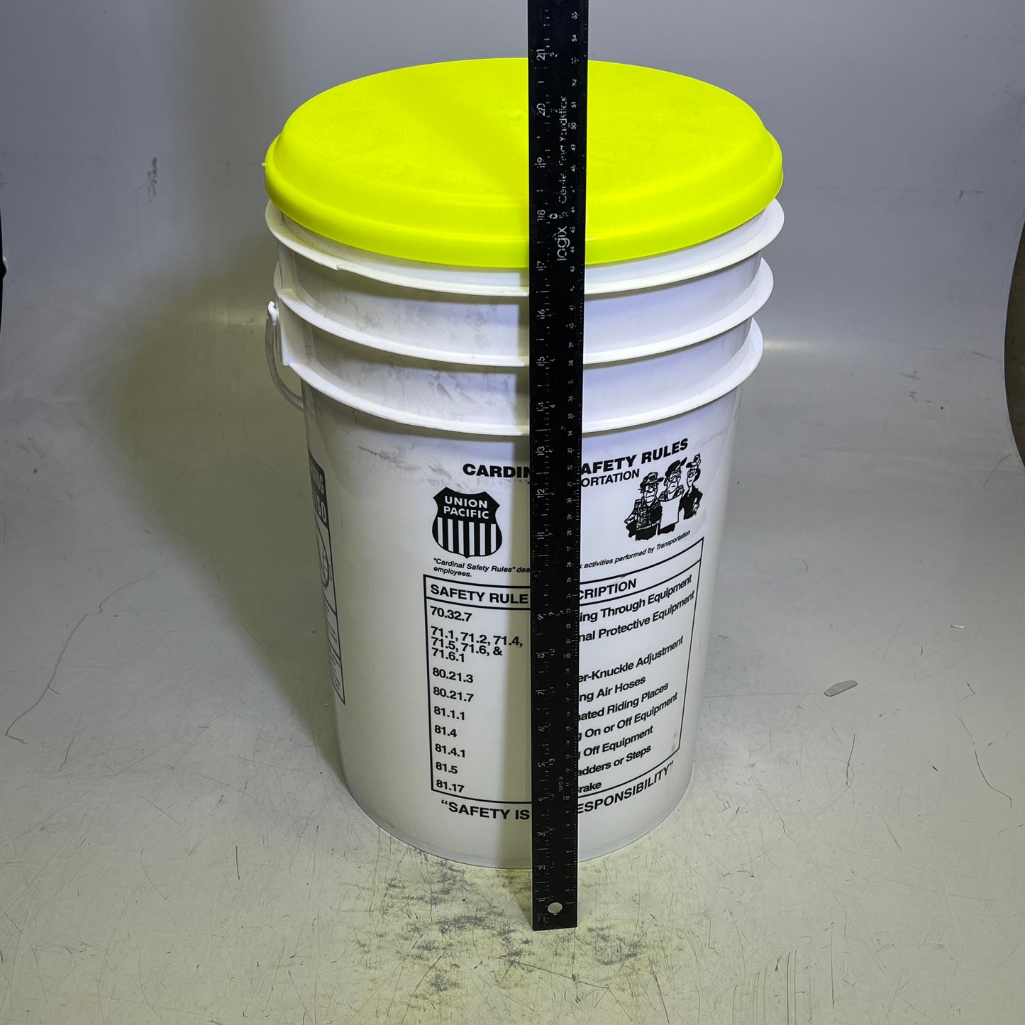 ZA@ UNION PACIFIC RAILROAD Ice Bucket Foam Lining & Lid W/ Plastic Lid Layer 6 Gal White/Black/Yellow