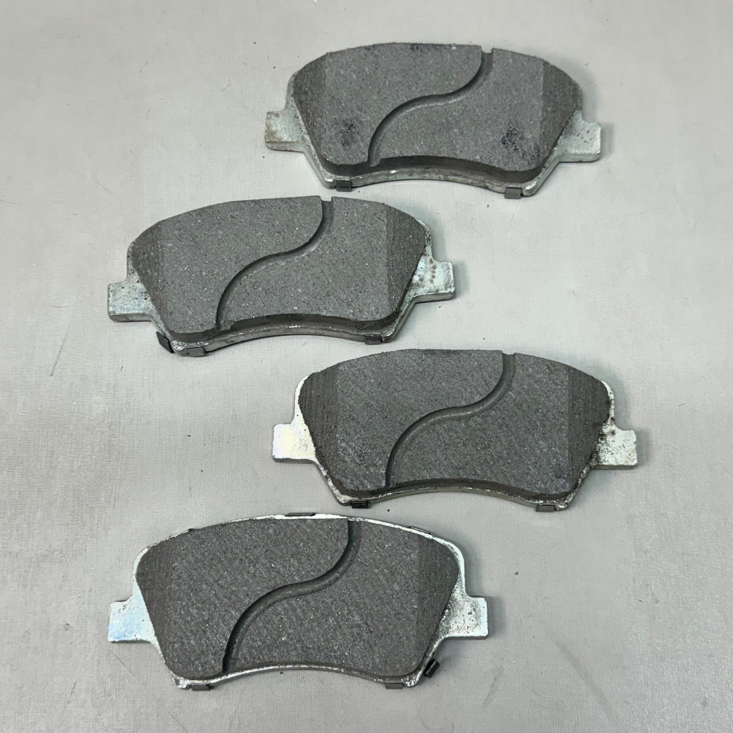 WAGNER OEx Ceramic Disc Brake Pad Set 5" x 2" Grey OEX1595