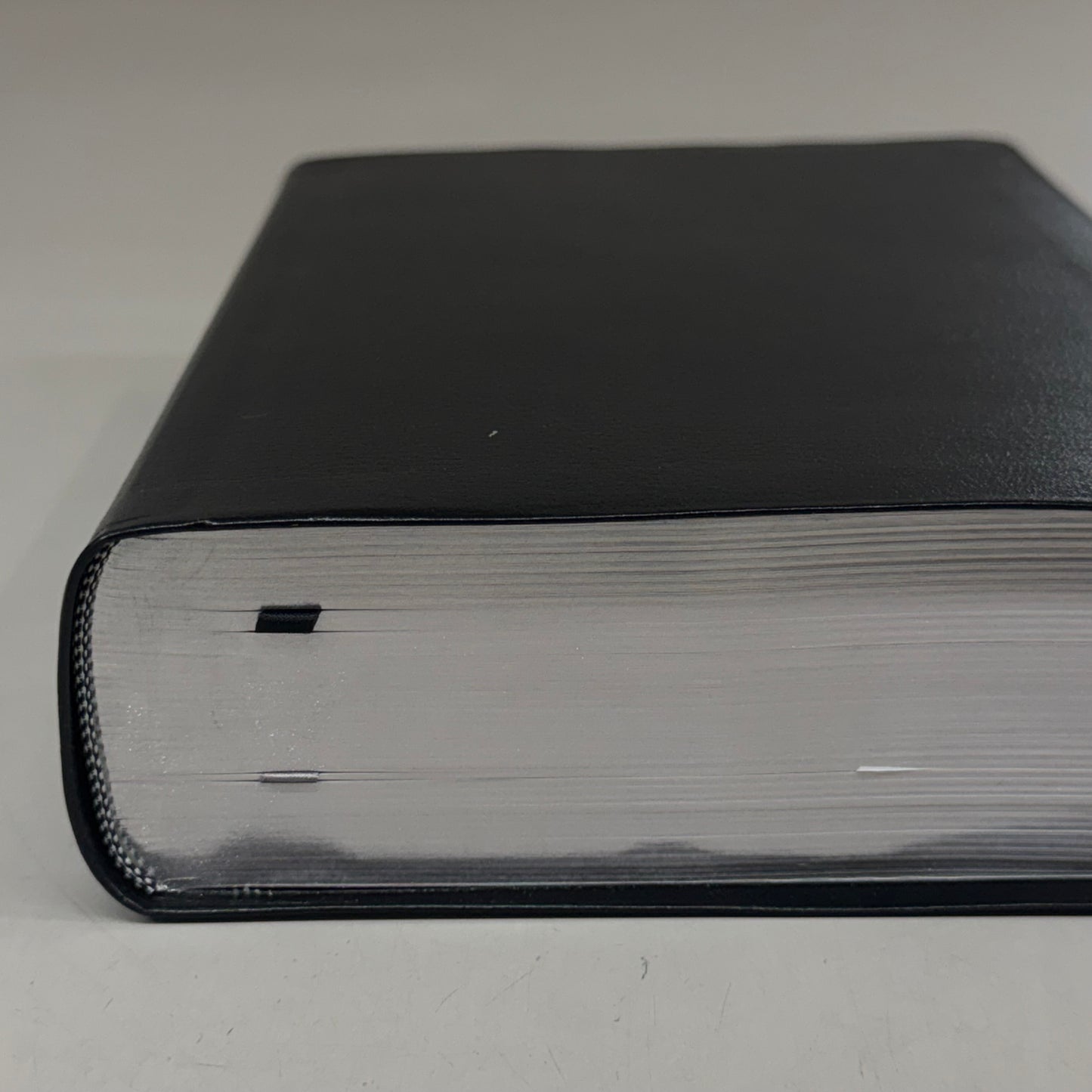 ZONDERVAN Niv Study Bible Comfort Print, Bonded Leather Black, New International