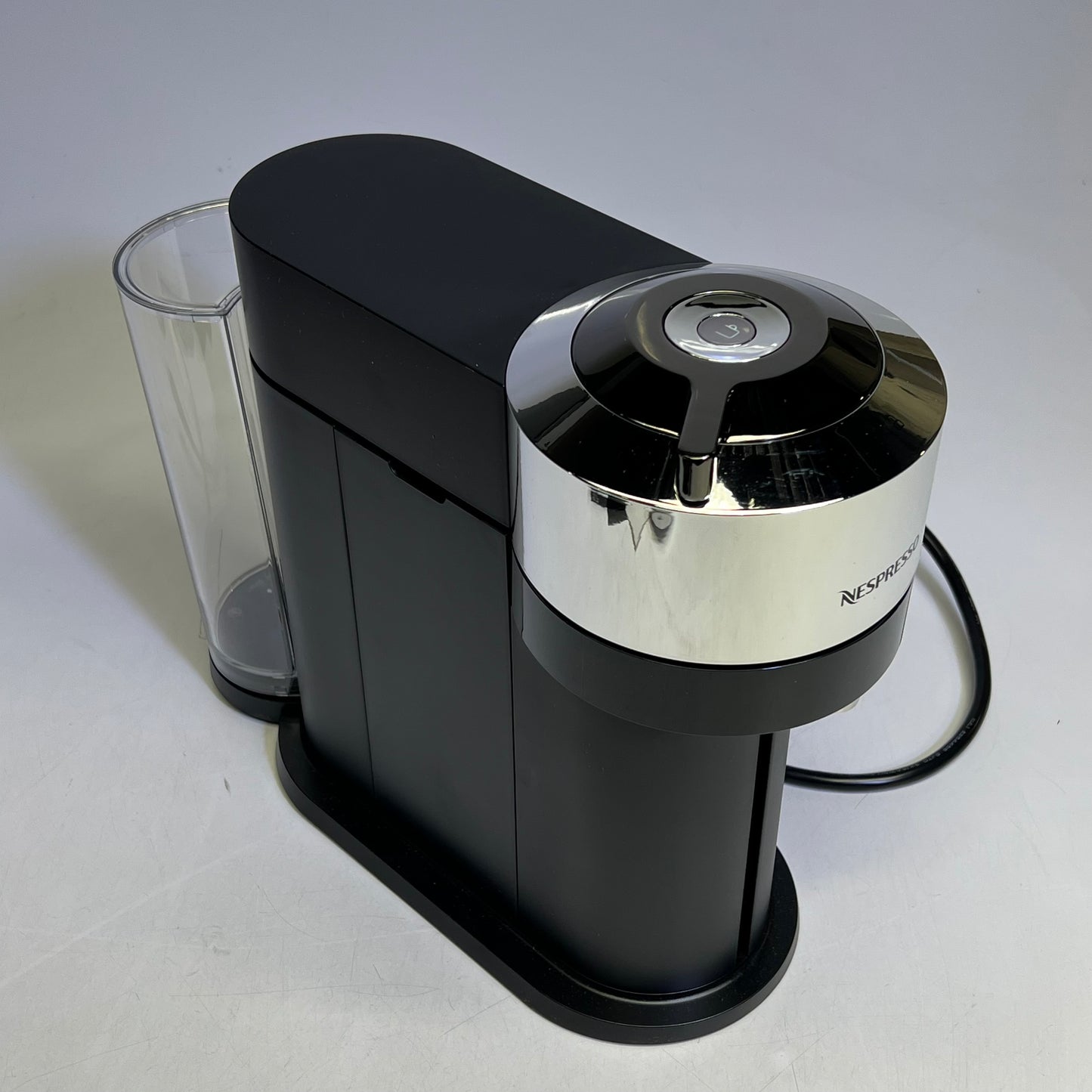 NESPRESSO Ultra Quiet Vertuo Next By De'longhi Coffee Kit Black/Silver ENV120CAE