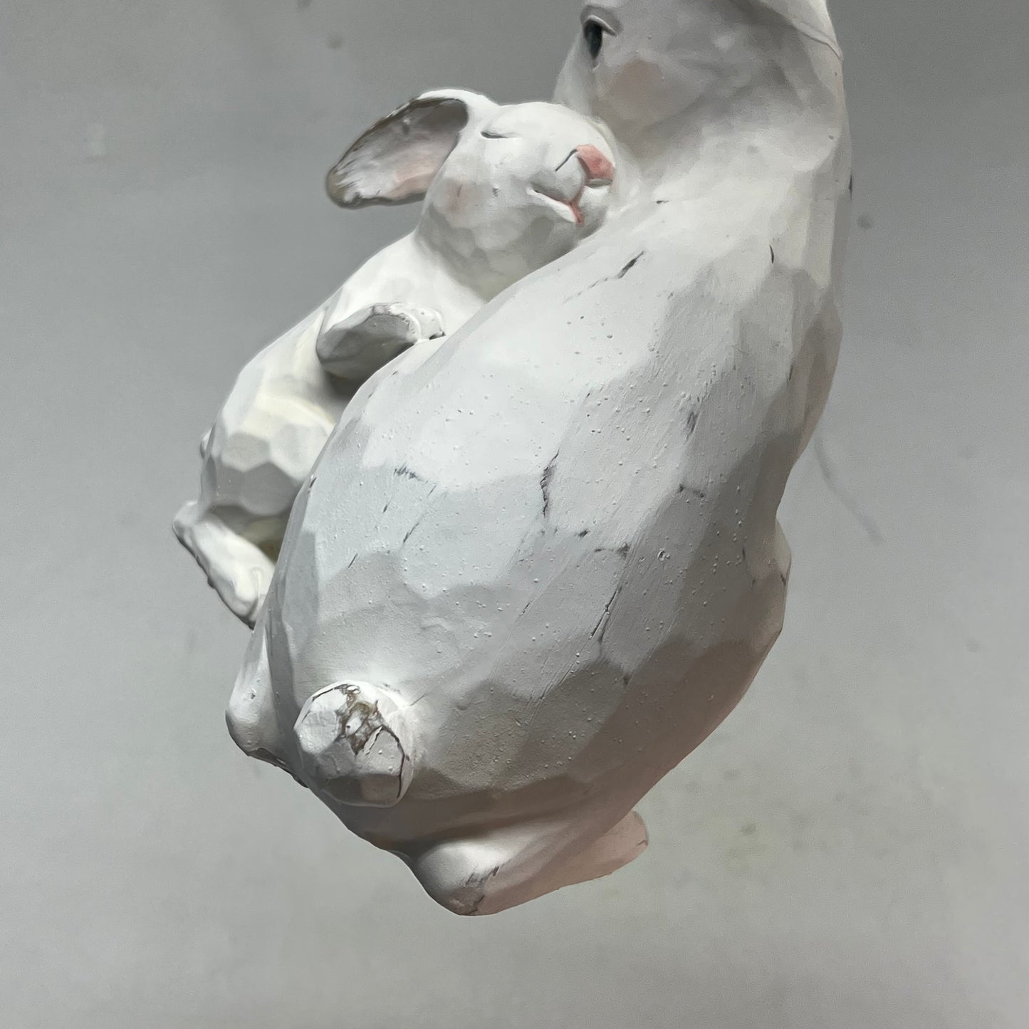 RAZ IMPORTS Rabbit & Baby Cuddling Resin Figure Home Decor 10.5" White 4411053