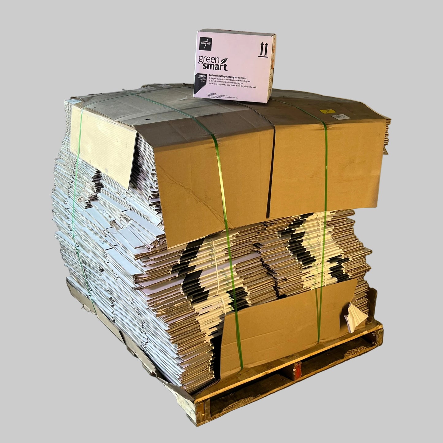 ZA@ Pallet of MEDLINE Shipping Boxes Sz 11"L x 10"W x 9.5"H