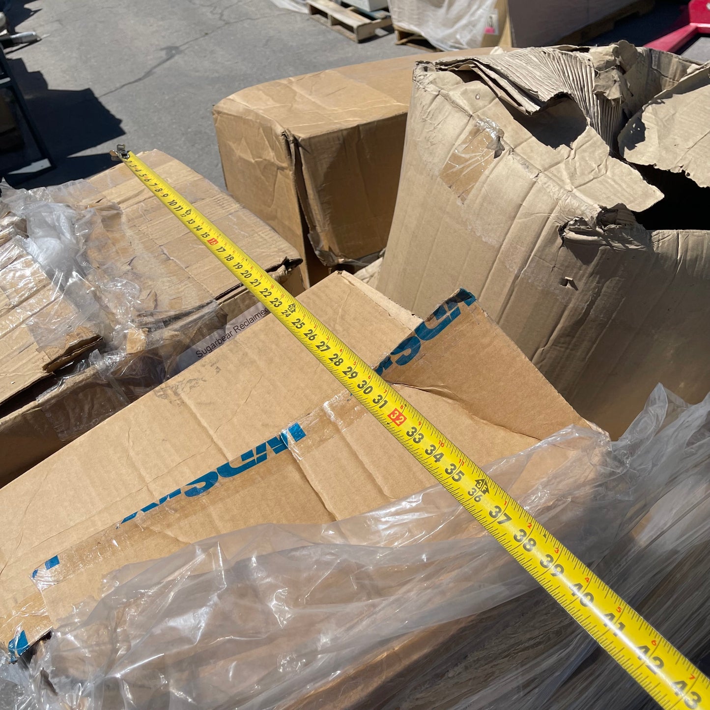 ZA@ Pallet of SUGARBEAR Reclaimed Lids Regular CRC White