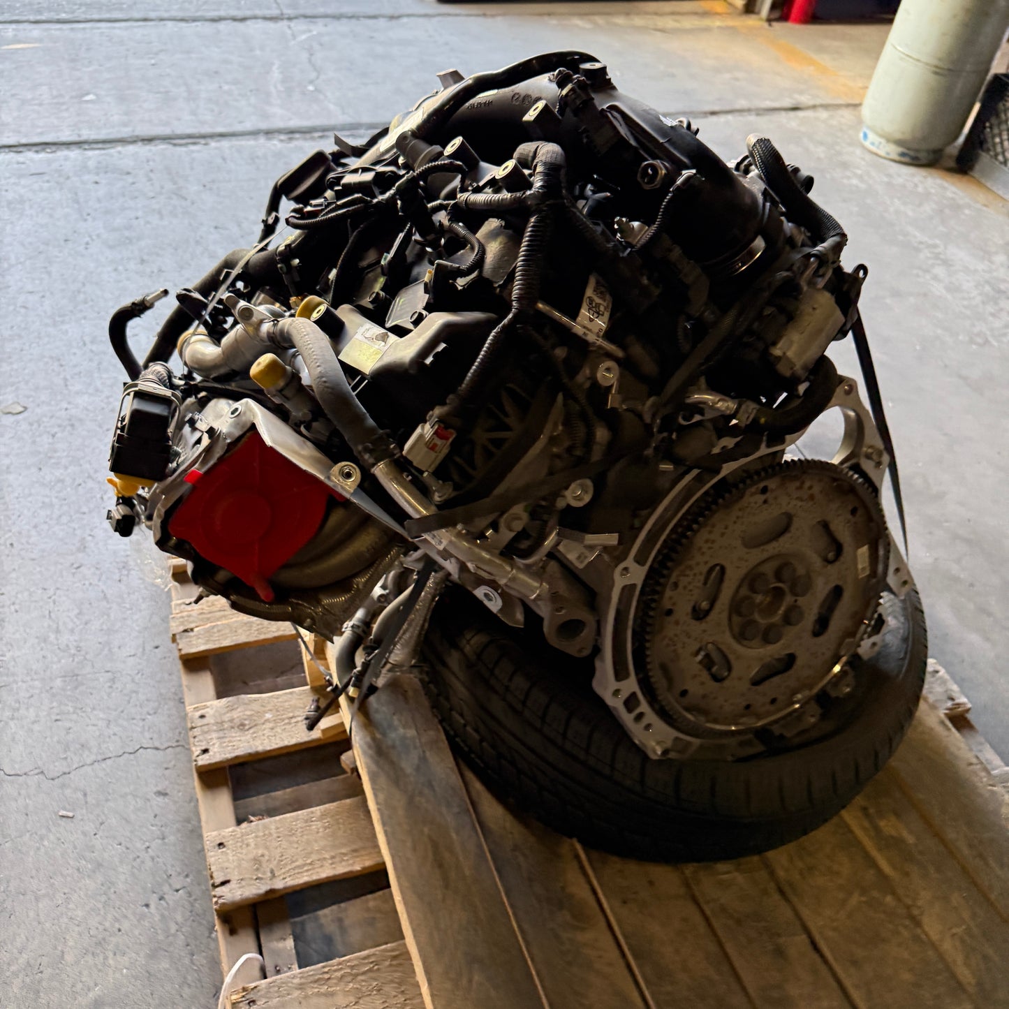ZA@ MOPAR (Some Damage, but Never Used) Jeep Wrangler Engine (Electric / Gas?) 2020-23 04893726CB 2.0L L4 (AS-IS)