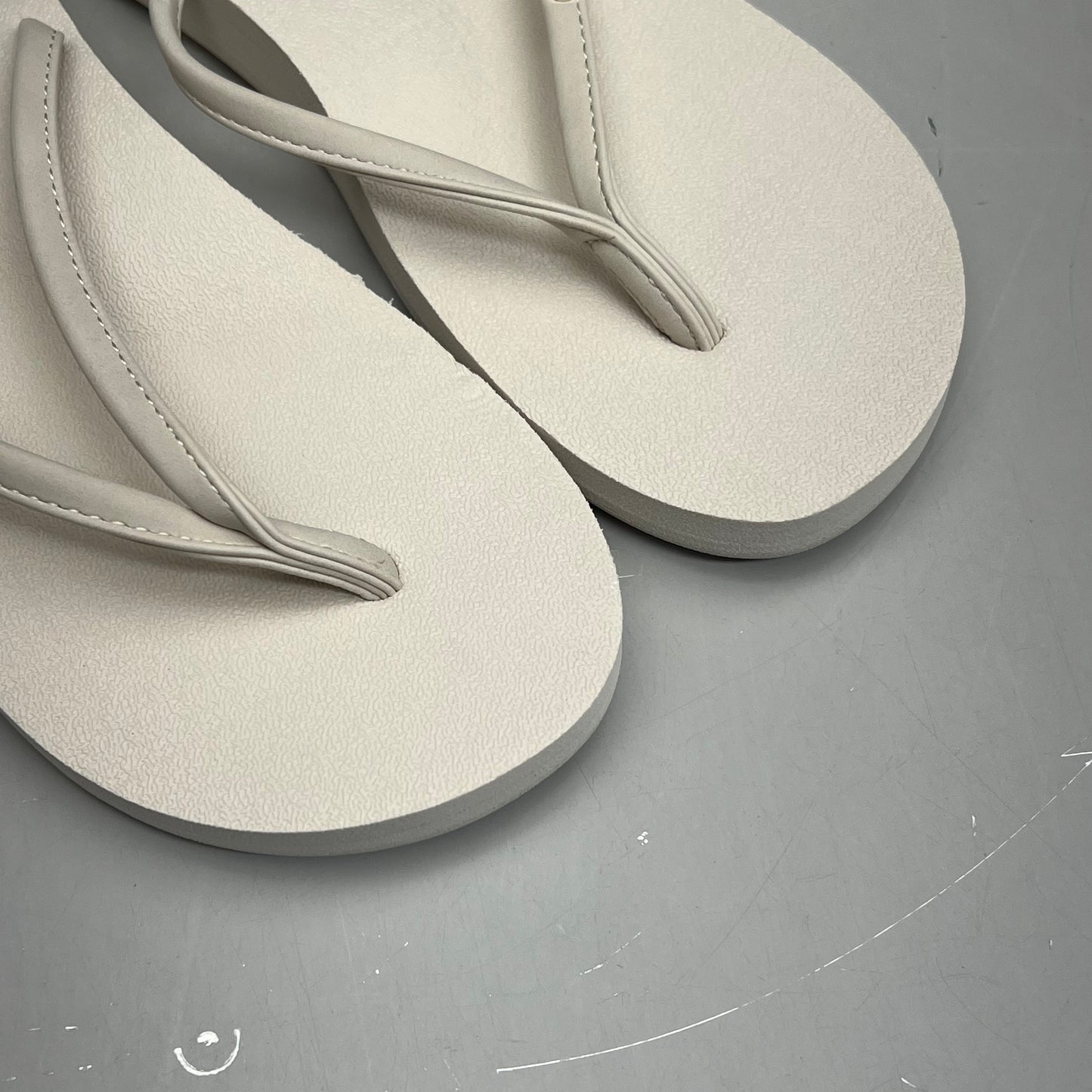 COBIAN Nia's Bounce Synthetic Leather Sandals Women's Sz 7, EU 37 Cream NIA25-110-7