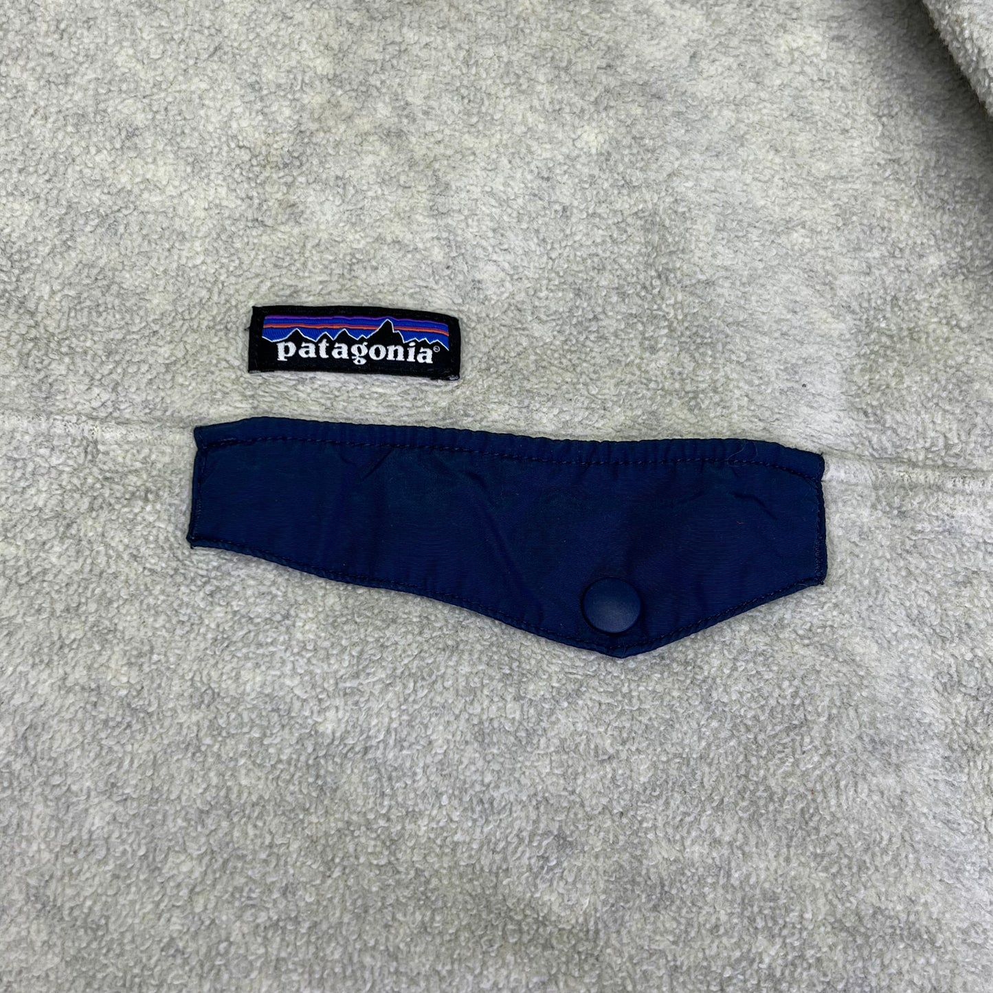 PATAGONIA Lightweight Synchilla Snap-T Pull Over Men's XL Off White/Navy (Used)