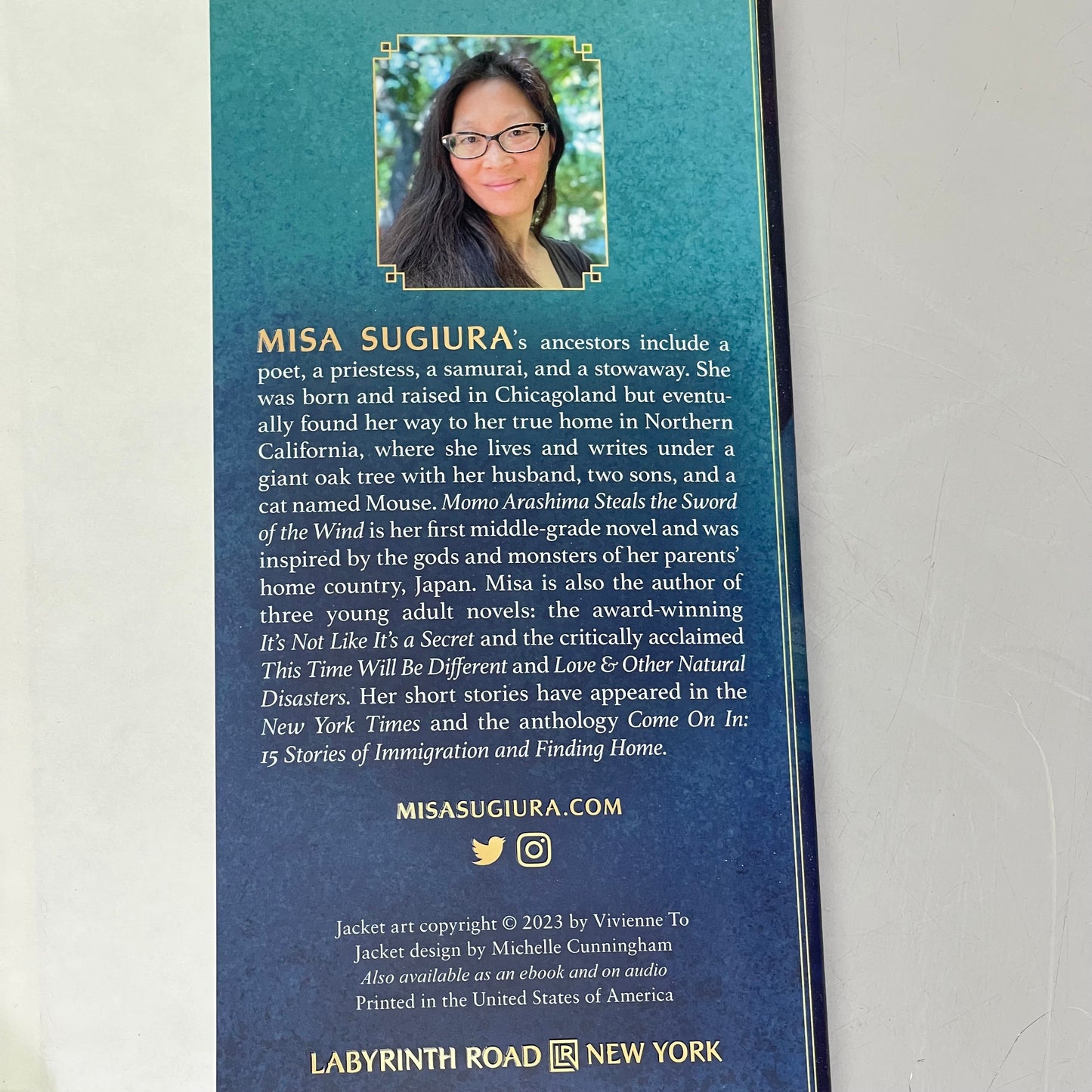 MOMO ARASHIMA Steals The Sword Of The Wind, By Misa Sugiura 51899