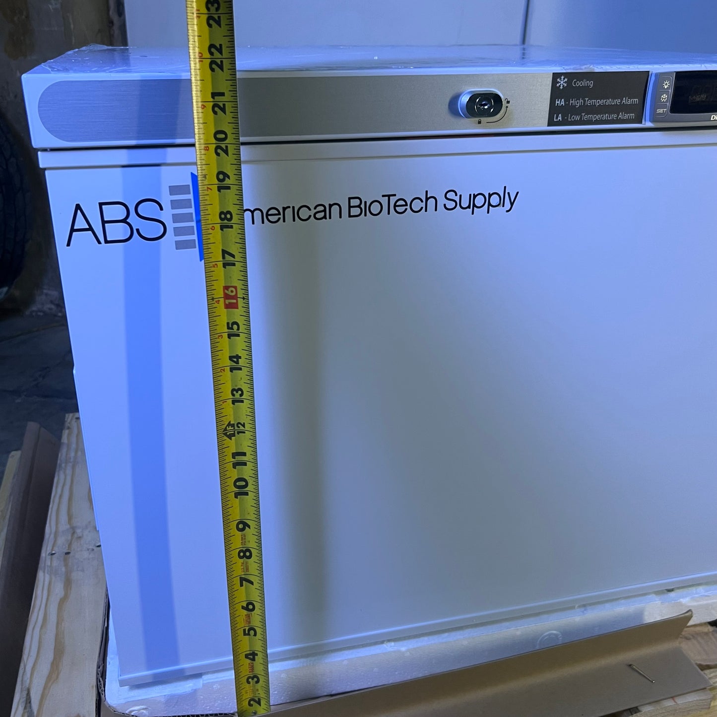 ZA@ ABS Premier Undercounter Freezer 1.7 cu ft. R600A (New Other, Cosmetic Damage)