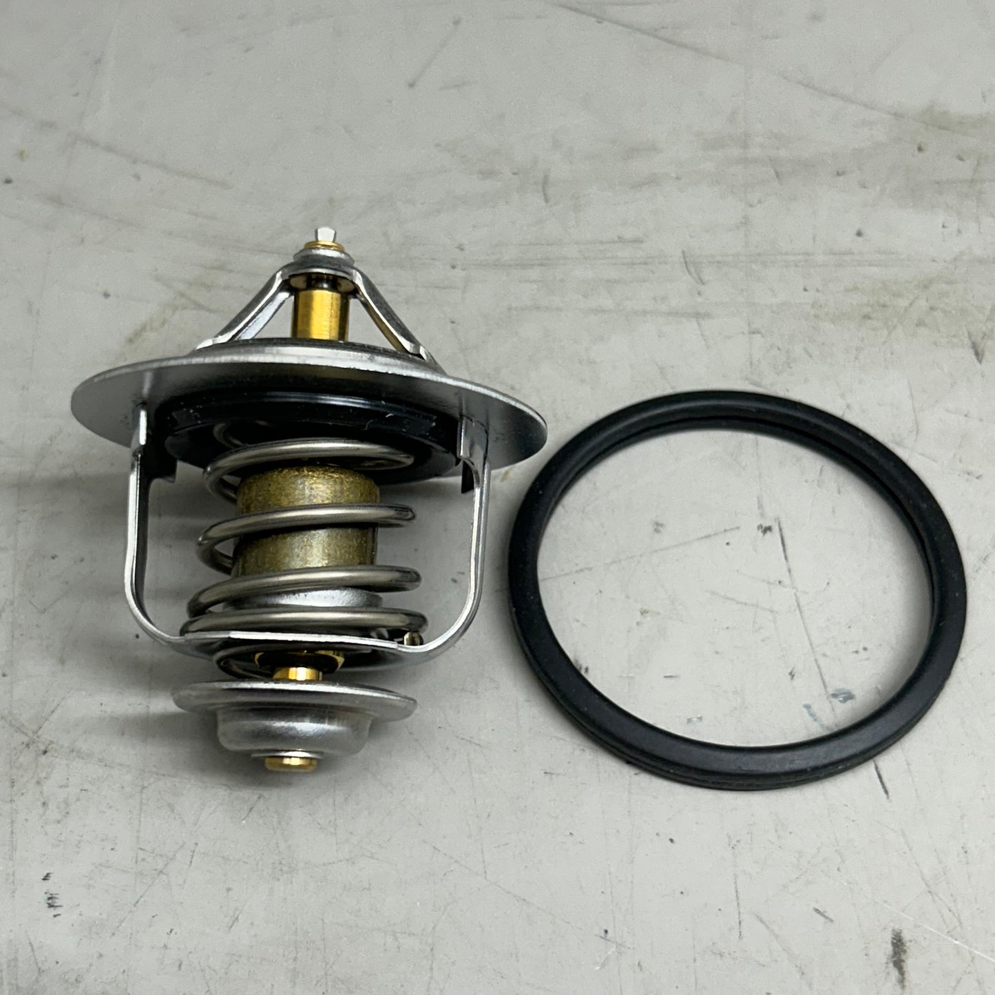 MAHLE Engine Coolant Thermostat For Toyota TX16782D