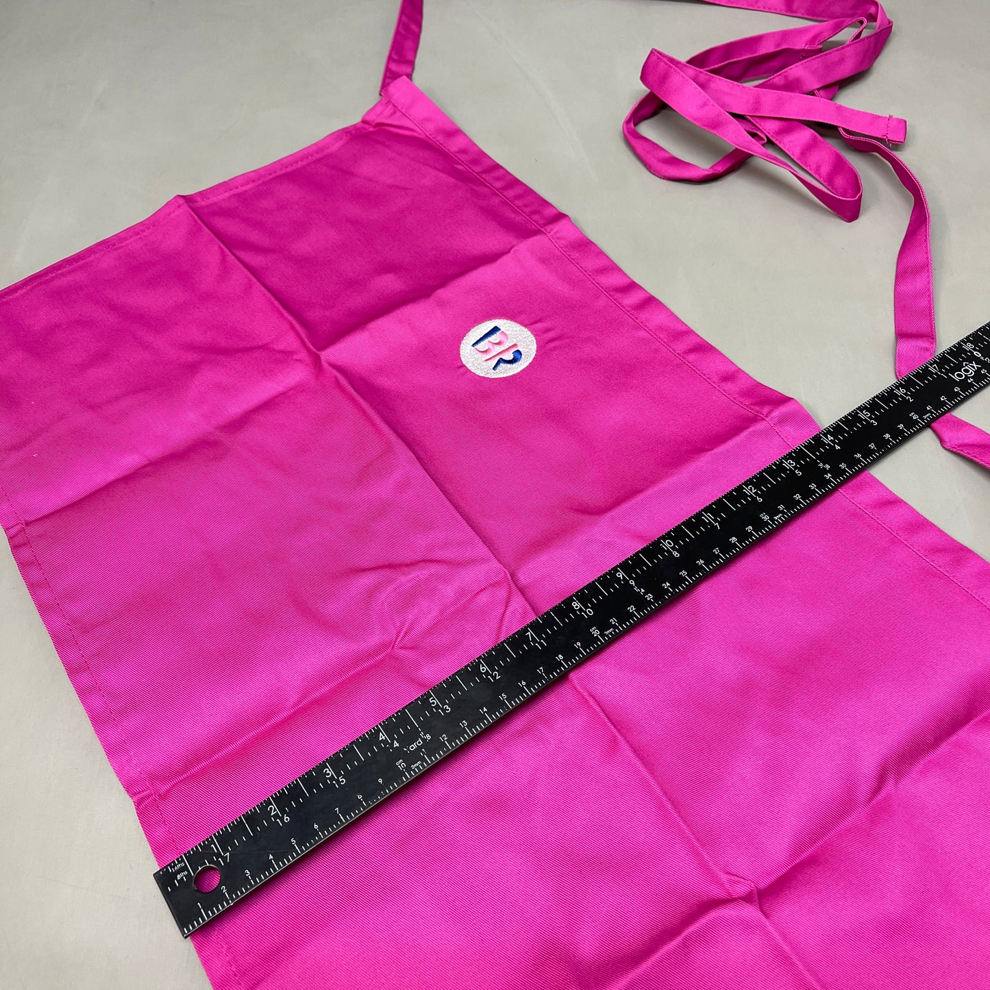 BASKIN ROBBINS 4-PACK! Uniform Waist Apron One Size Pink (New)