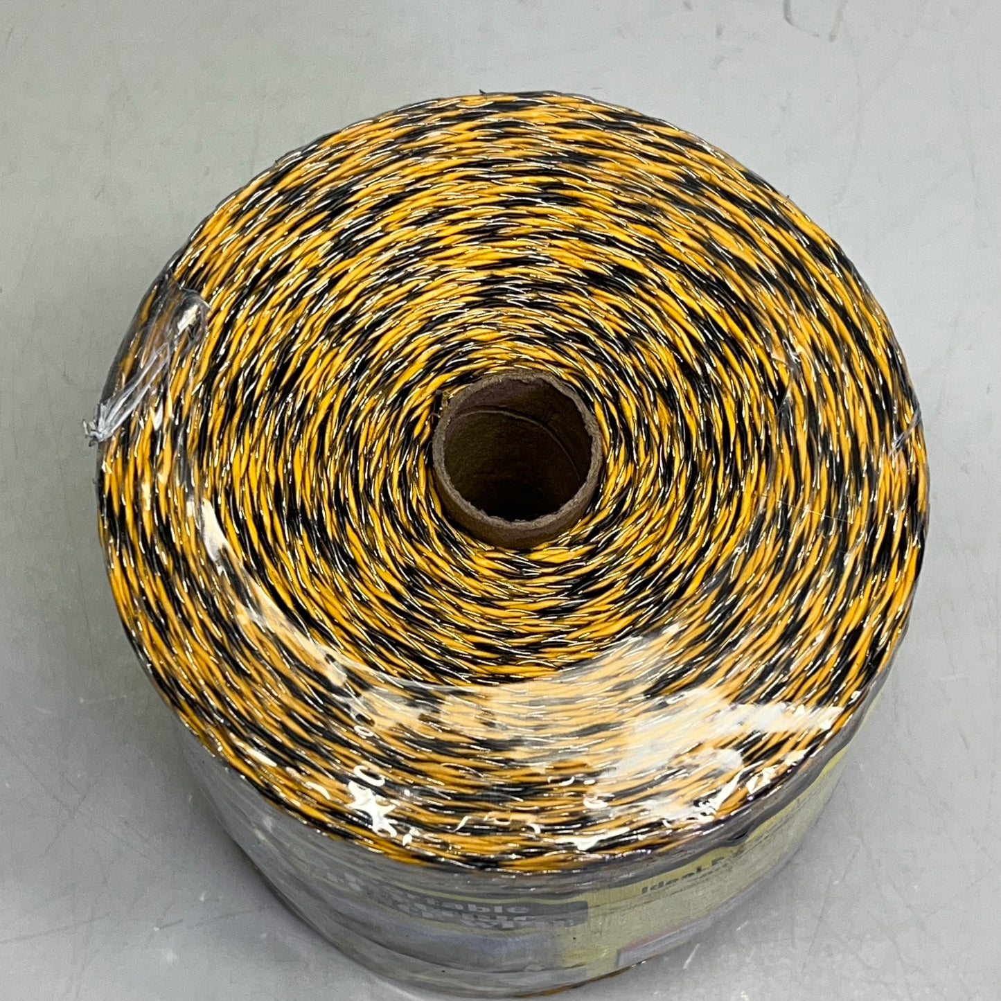 PARMAK 122 Electric Fence Wire PVC Coated Fiberglass 1,312ft Black/Yellow PM-122