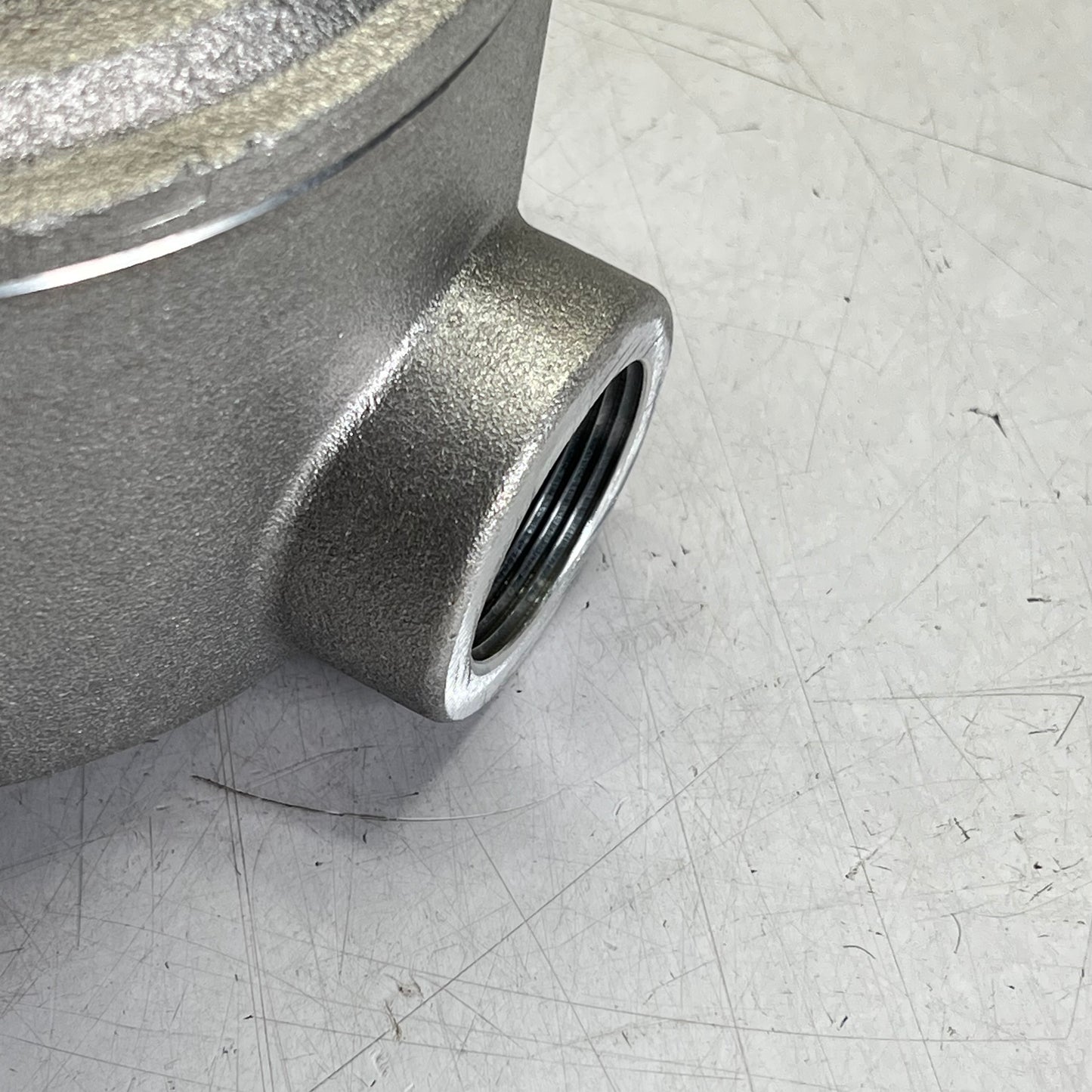 ADALET Explosion Proof Multi Hub Junction Box Cast Aluminum  1-1/4" NPT XJAB-570