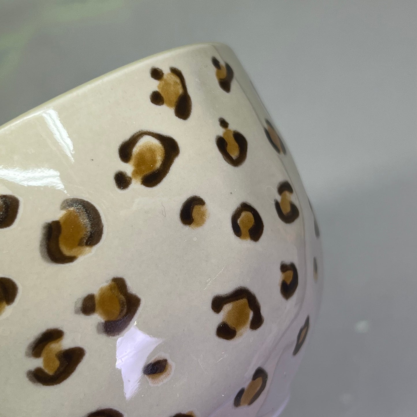 CREATIVE CO-OP Stoneware Bowl Set Animal Print Decal 4 Styles 4-3/4"  DG0442A