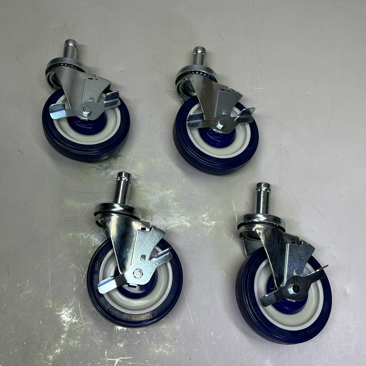 FOCUS (SET OF 4) Swivel Stem Caster W/ Brake Wheels 5" 250lb Load Cap FSCAST5B
