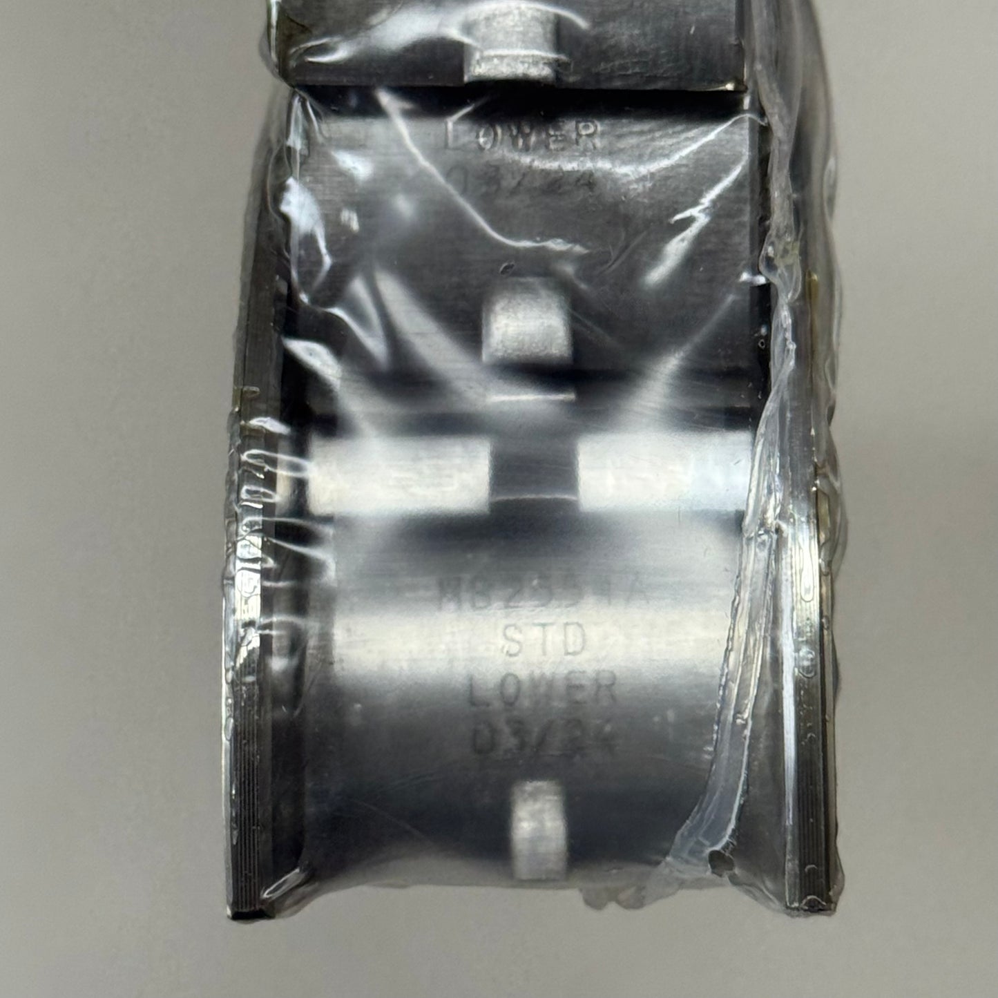 MAHLE Engine Crankshaft Main Bearing Set For Ford MS-979A