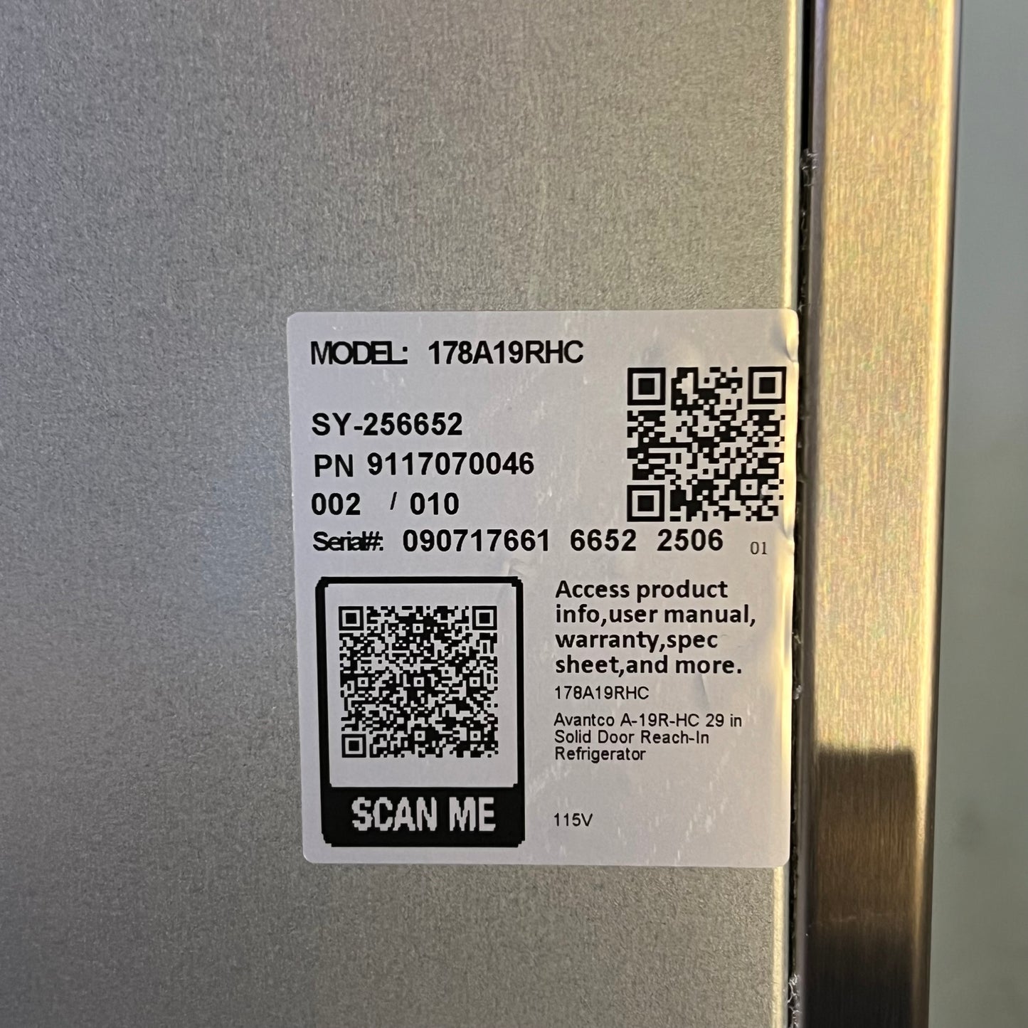 Z@ AVANTCO Solid Door Reach Refrigerator 115V 304 SS 30 3/8x27 3/8x84 1/2 178A19RHC (As-is)