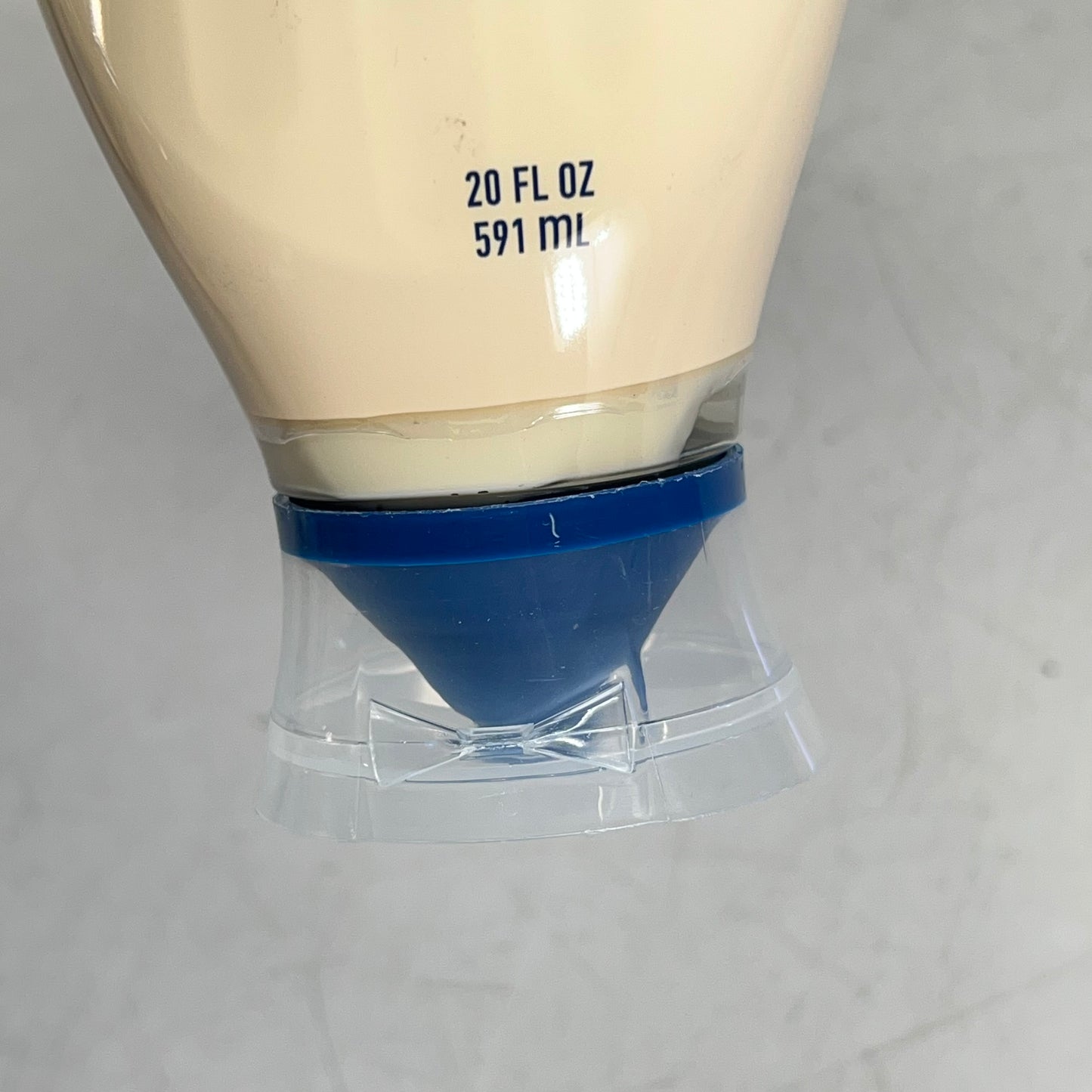 HELLMANN'S (6 PACK) Light Mayonnaise in Squeeze Bottle 20 fl oz White BB 11/26