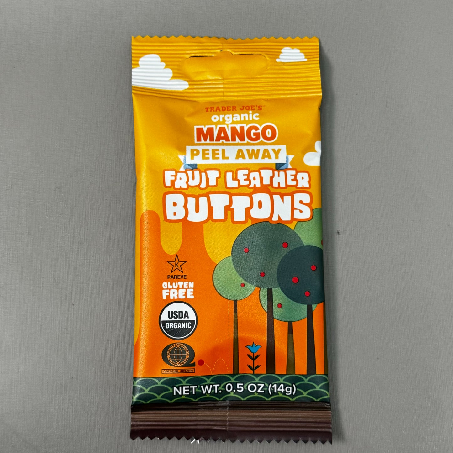 TRADER JOE'S (24 PACK) Organic Mango Peel Fruit Leather Buttons 0.5 oz 08/26