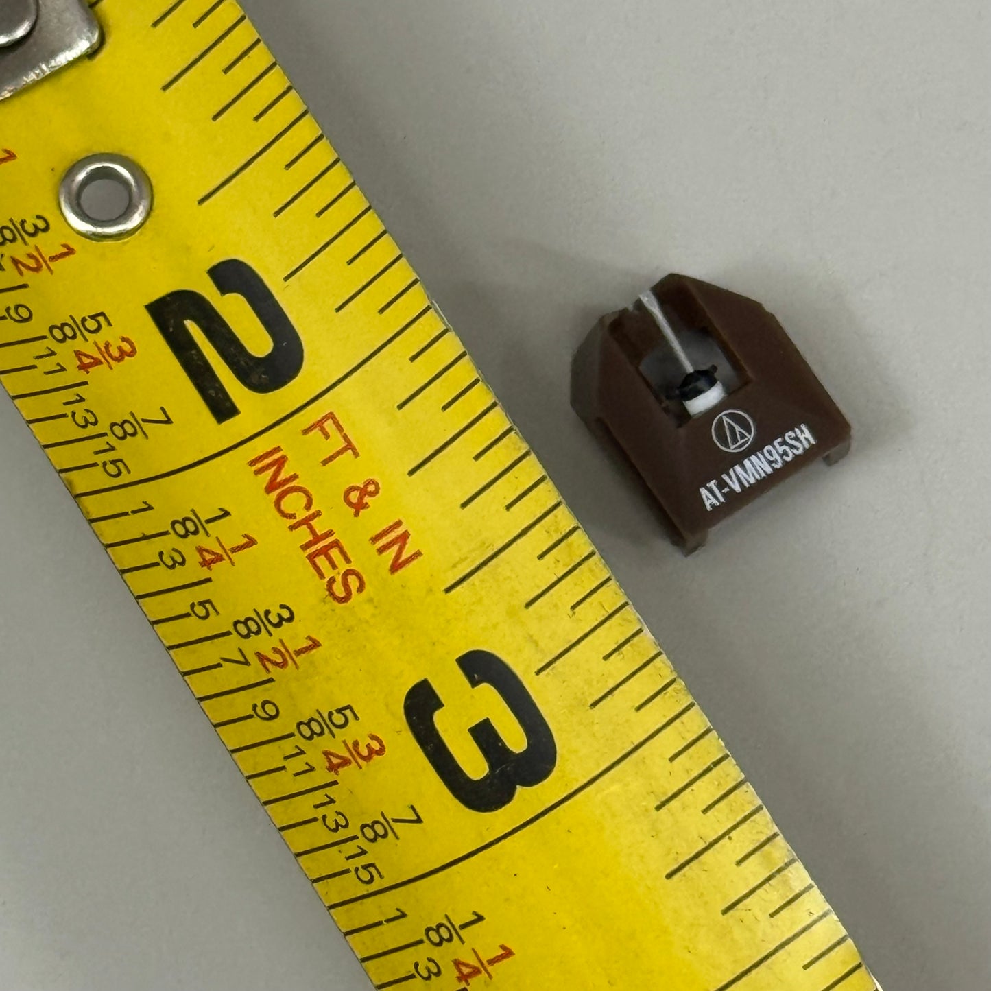 AUDIO-TECHNICA VMN 95 Shibata Replacement Stylus 2.7 x 0.26 mil Brown AT-VM95SH