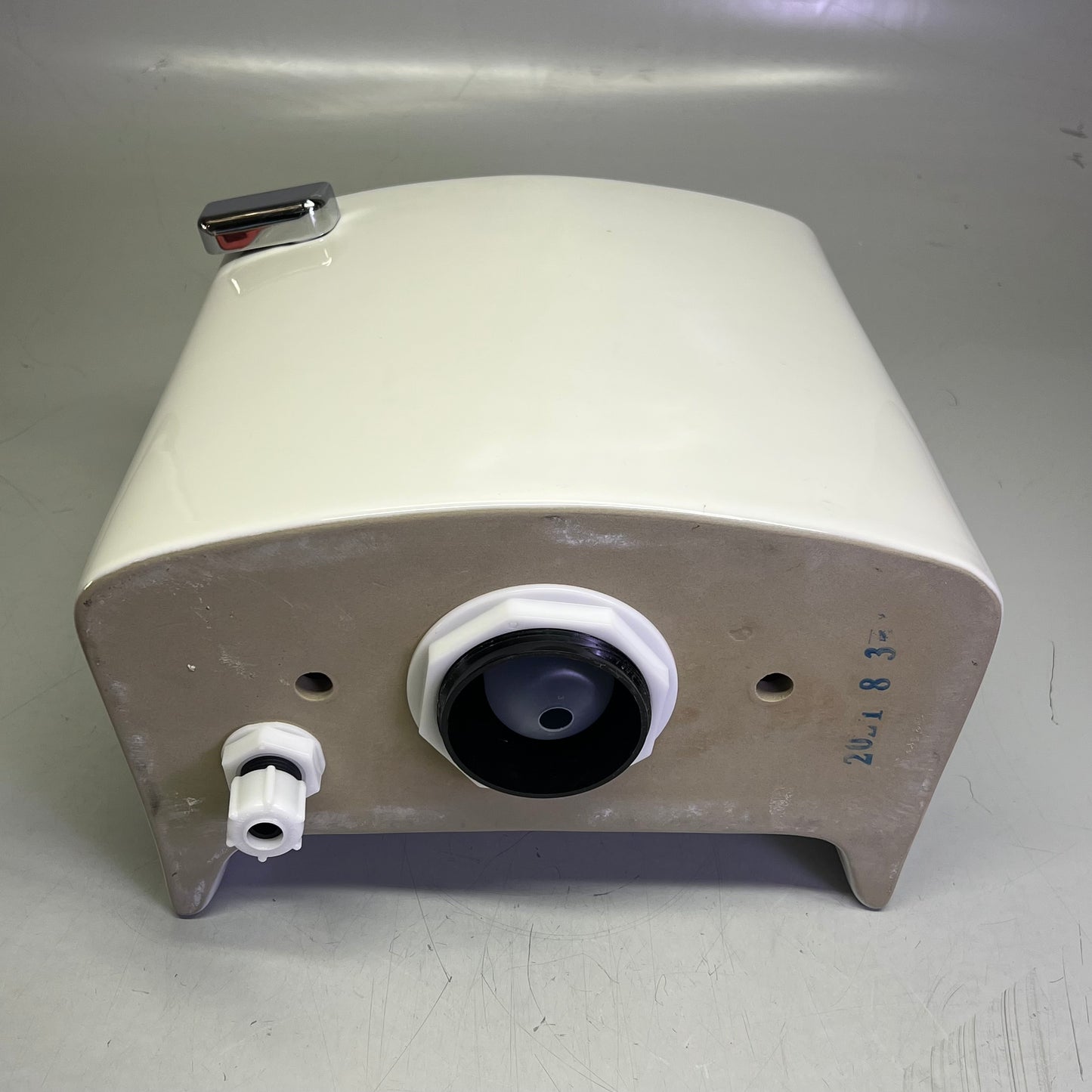 SLOAN Gravity Series Toilet Tank Left Hand 1.28 GPF White 2104010 ST4010