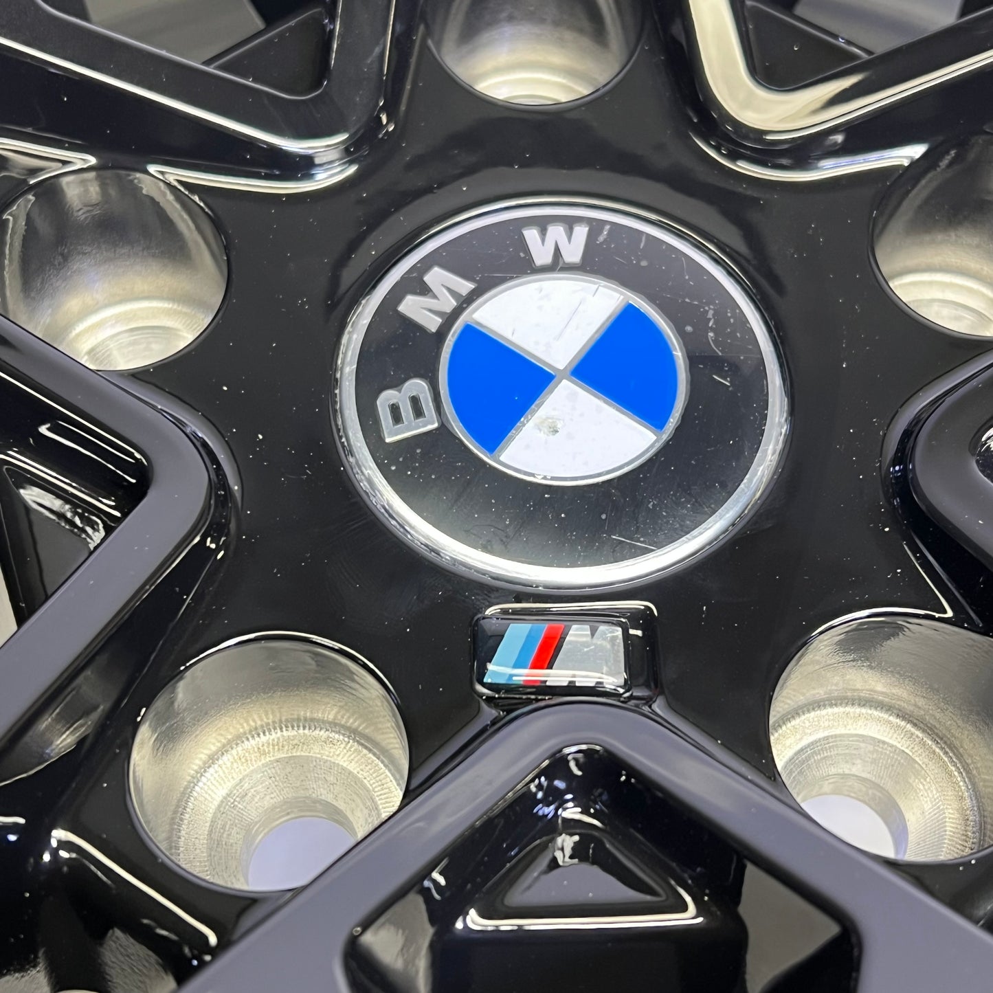 AFTERMARKET Wheel for BMW 19"x8.5" - 5x120 Bolt Pattern Gloss Black 546302