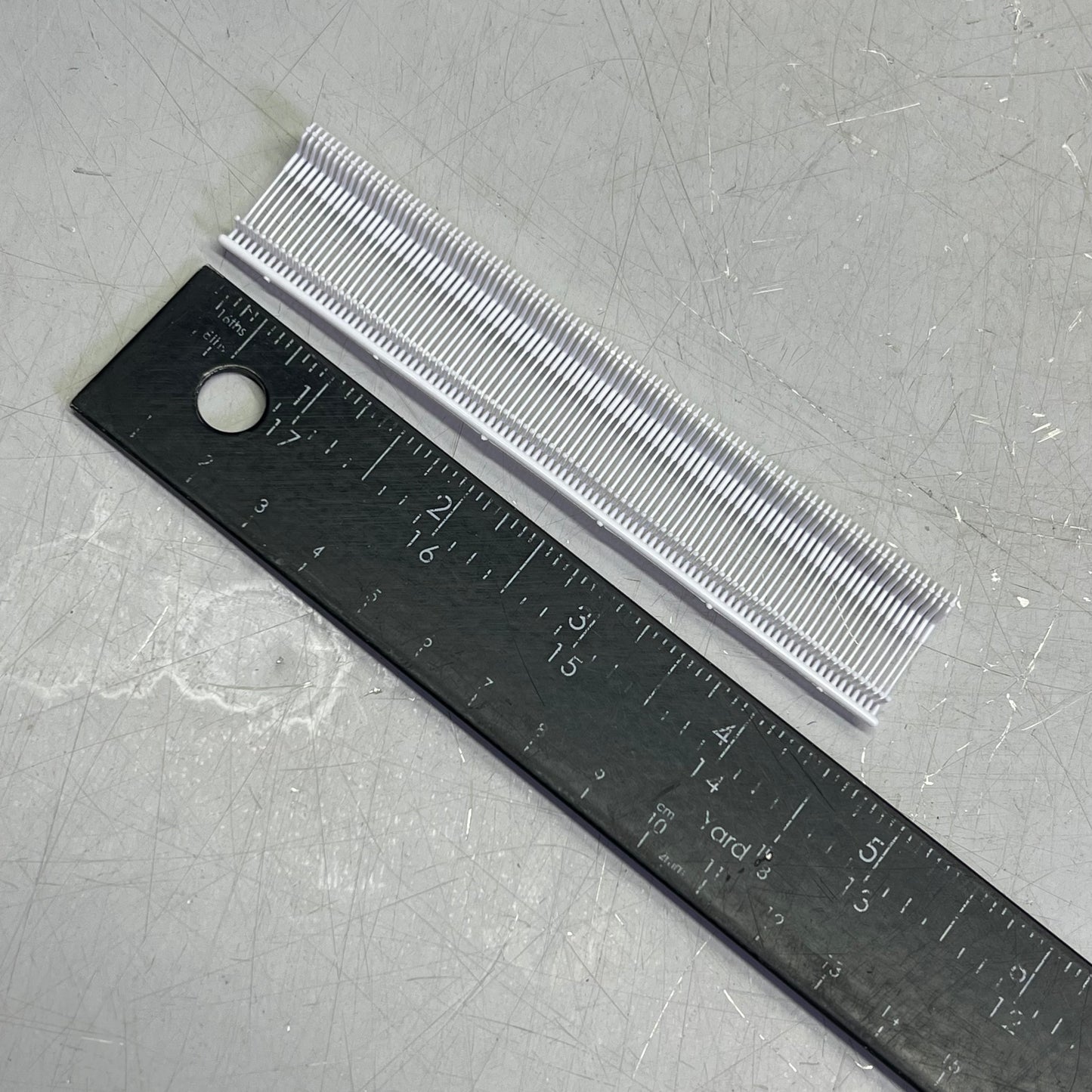 AVERY DENNISON (10,000 PACK) Fine Fabric Fasteners 0.55" White 10696-0