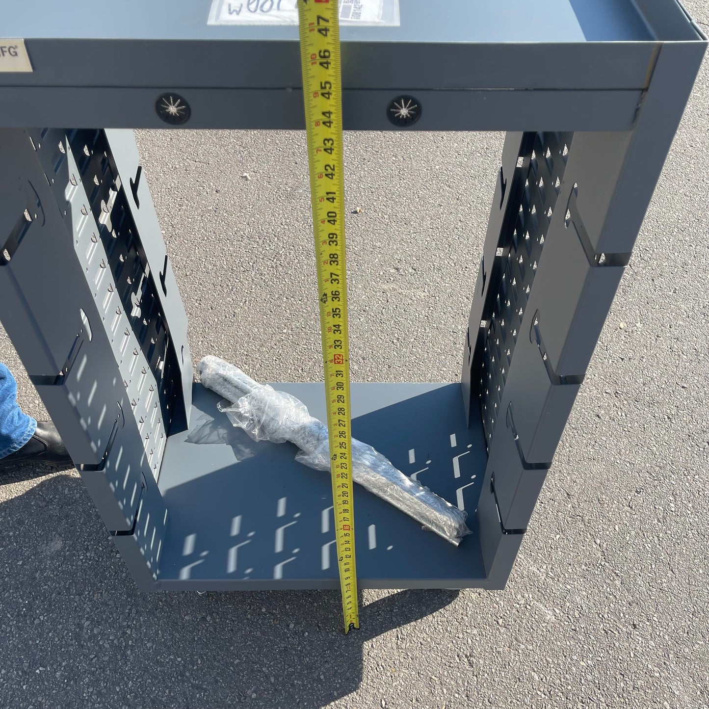 DURHAM 8-Rod Mobile Wire Spool Rack Cart with 2 Sides of Louvered Panels 32"x18"x46.5" Grey MWSR8-LP-95