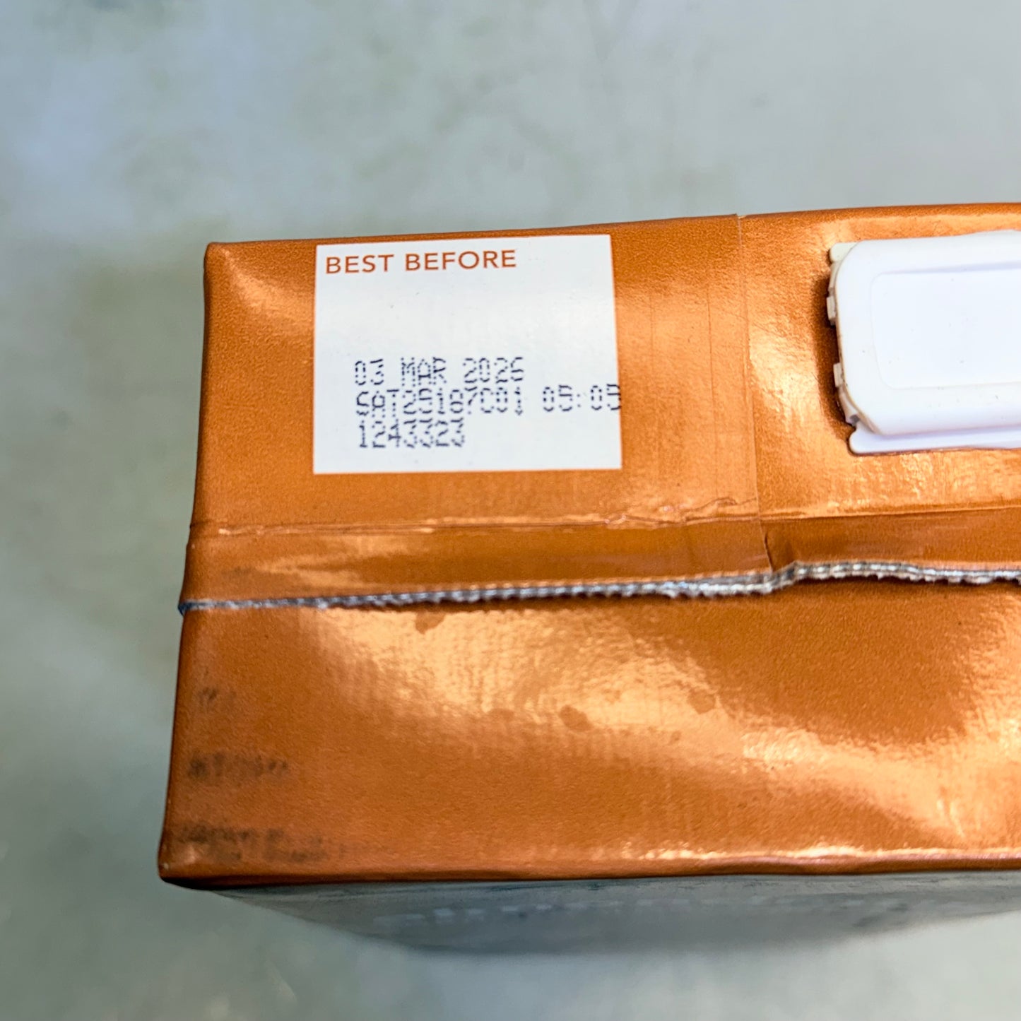 ZA@ STARBUCKS (8 PACK) Unflavored Almond Milk Fortified Beverage 64 fl oz BB 03/26