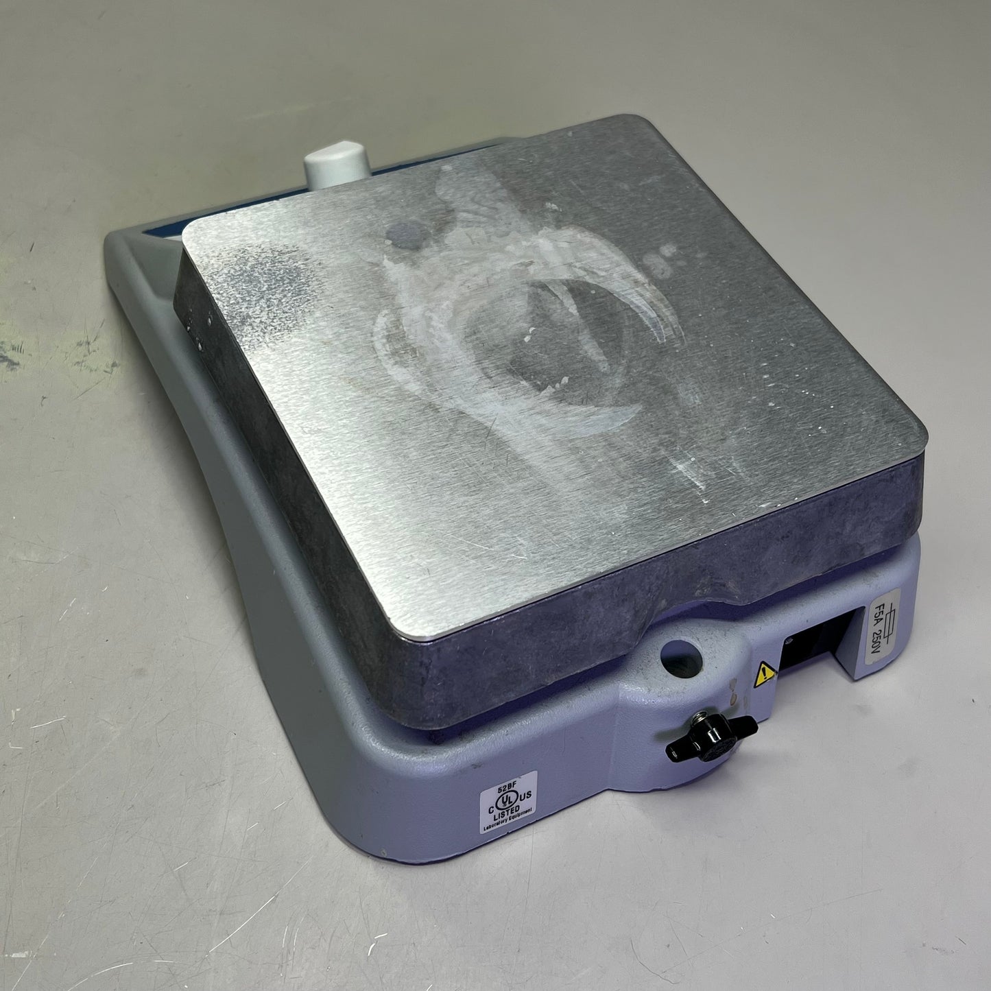 VWR Magnetic Stirrer Aluminum Made In USA 7"x7" Platform 12365-386 (Used)