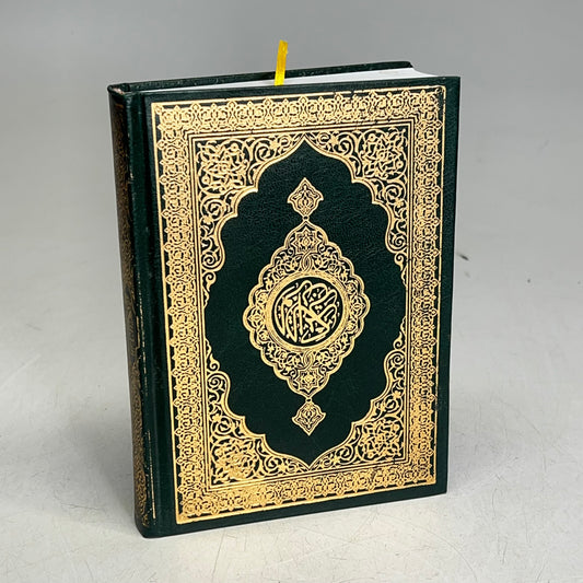 THE NOBLE QURAN Islam Text Hardcover Book W/ Ribbon Book Mark Green (New Other)