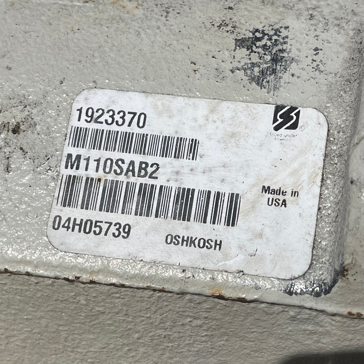 Z@ OSHKOSH Sheppard Hydraulic Steering Gear Box M110SAB2 (Used)
