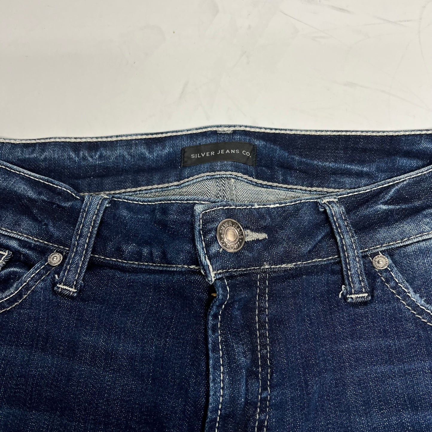SILVER JEANS CO. Suki Bermuda Shorts Women's Sz 30/9 Dark Indigo L53943SCV399