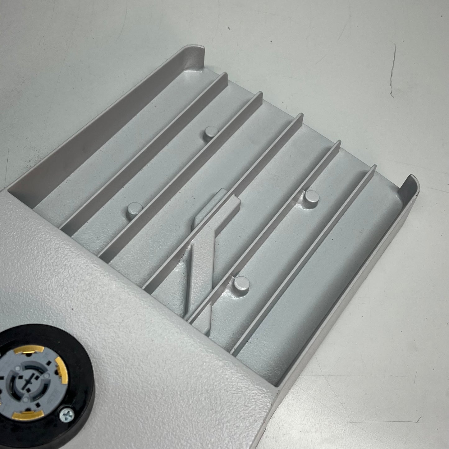 COOPER LIGHTING Archeon Contemporary Series Street Light 160 24000 L 4000 K