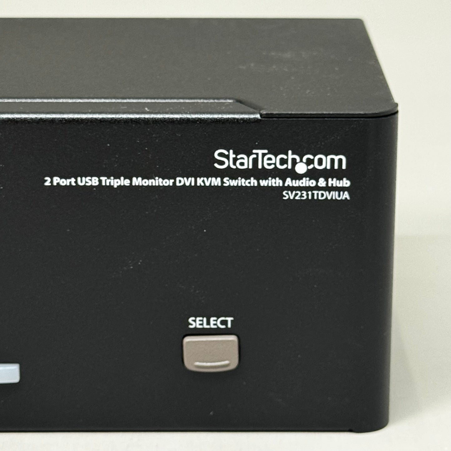 STARTECH.COM 2 Port Triple Monitor DVI USB KVM Switch Audio Black SV231TDVIUA