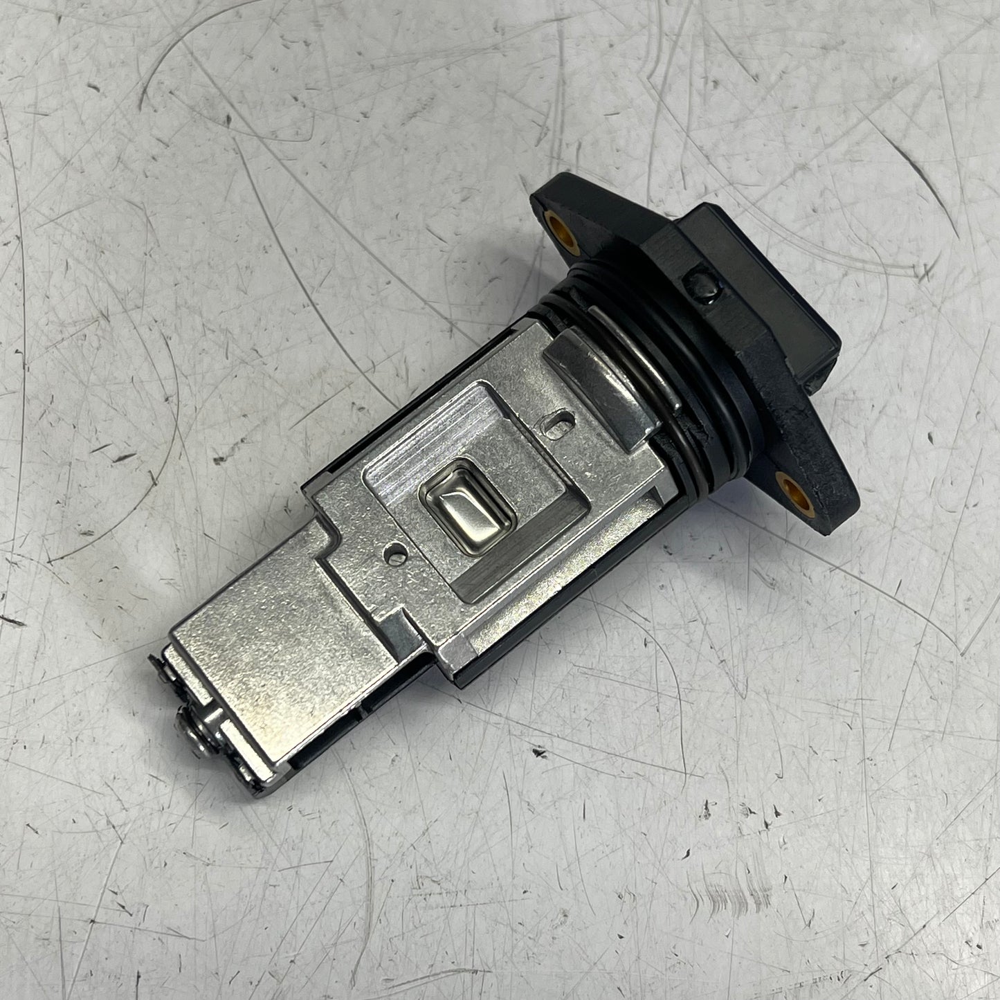 BLUE STREAK Mass Airflow Sensor for Volkswagen Model Vehicles MF21142N