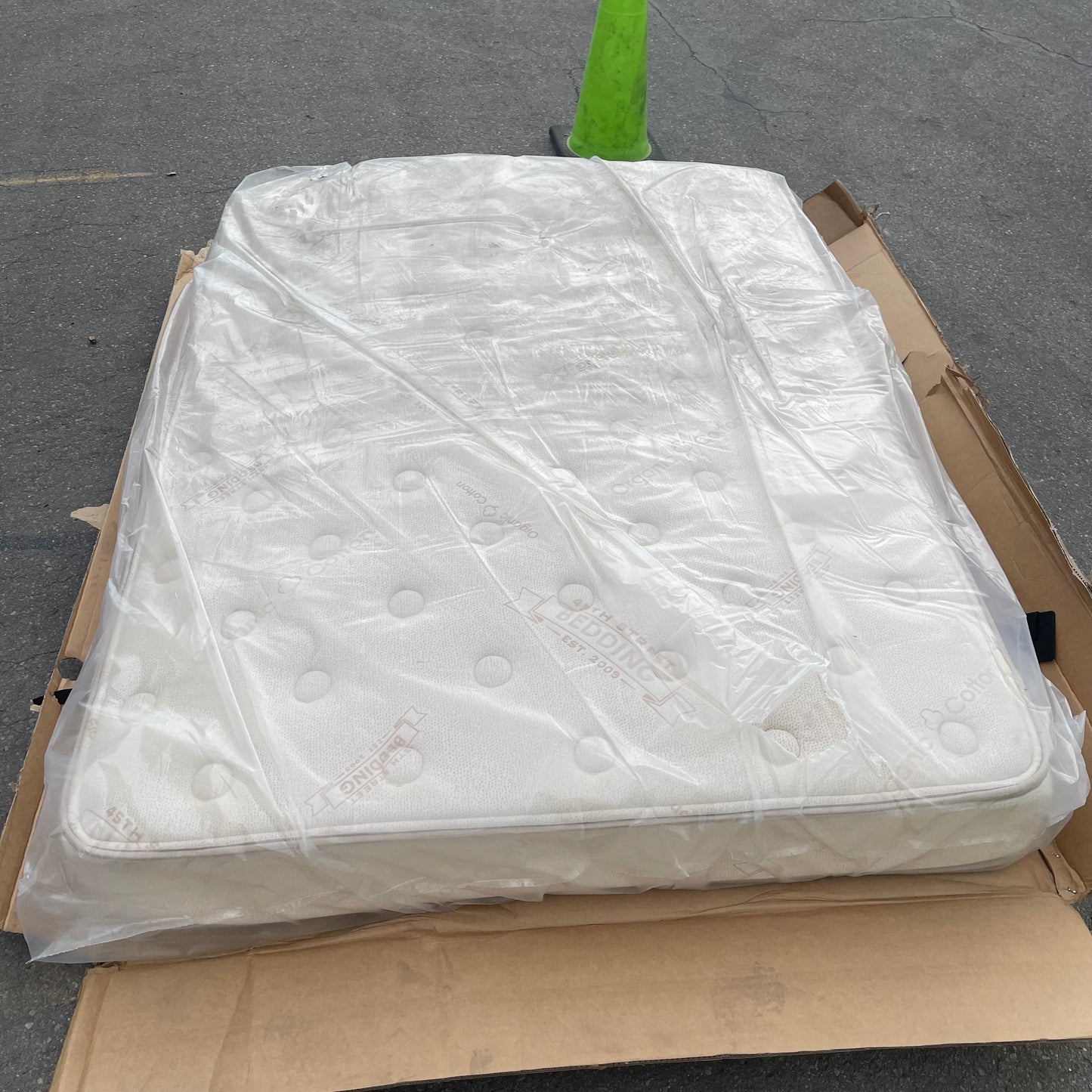 ZA@ Pallet of 45TH STREET BEDDING  Organic Cotton Mattress 82”x61” (AS-IS)