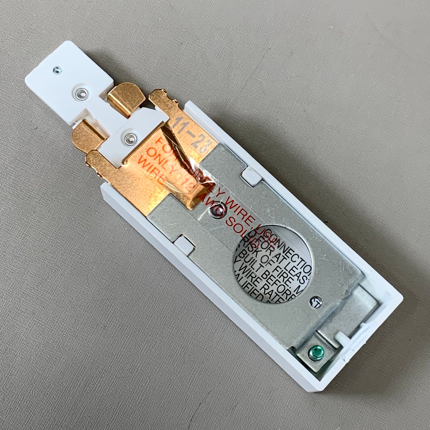 LEVITON (2 PACK) ConTech Single Circuit Live EndFeed Top Access White LA-10-P