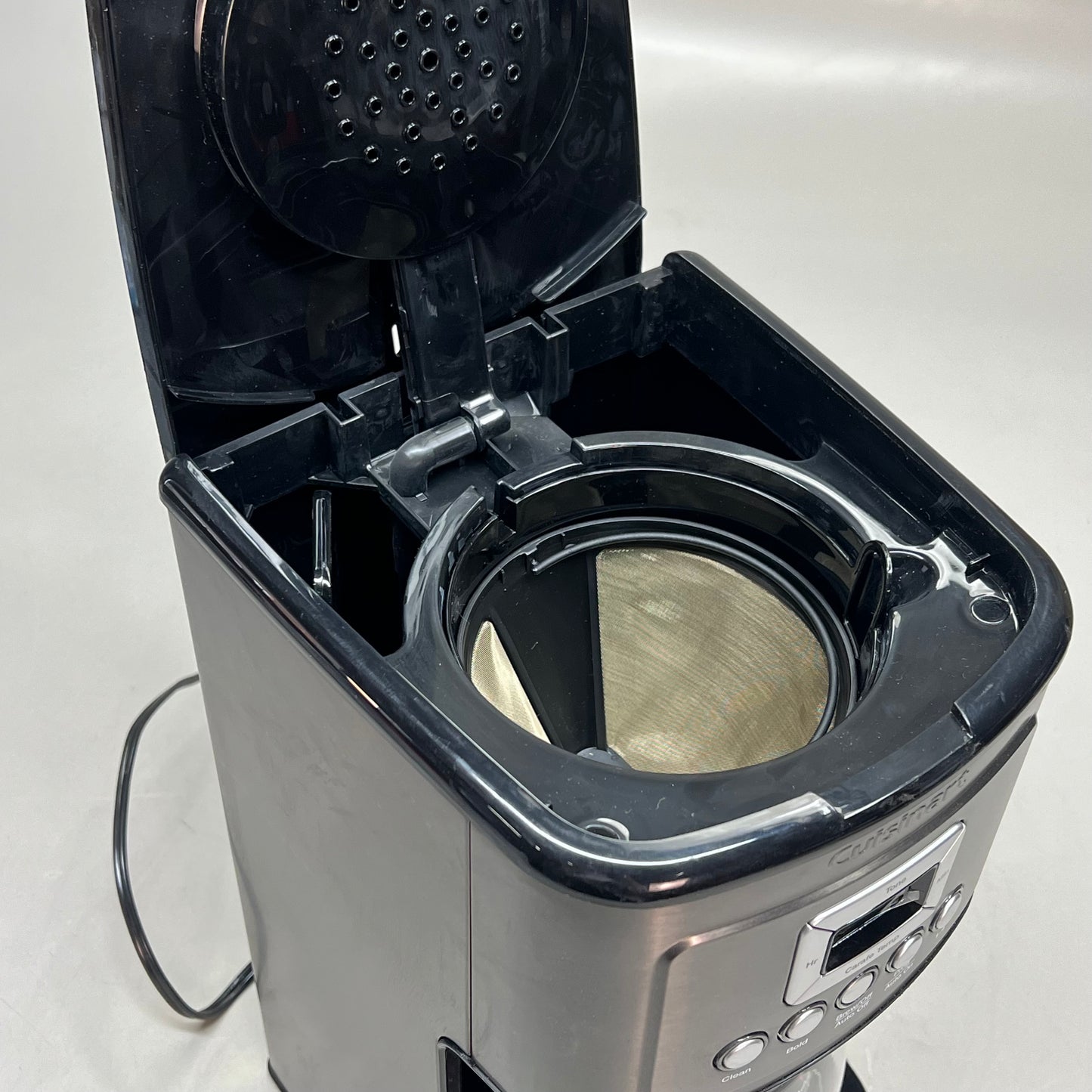 CUISINART Backlit LED Programmable Coffee Maker 14 Cup DCC-3200BK (Used)